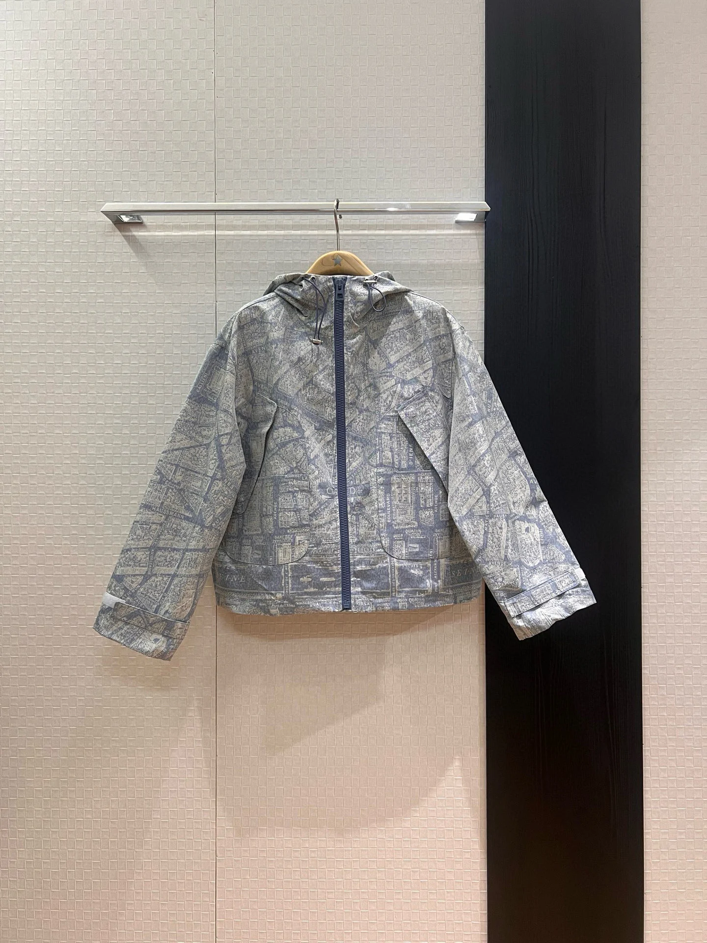 Jackets — ef38a48a