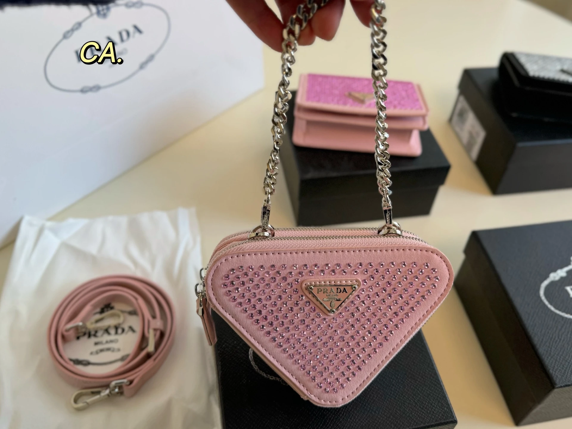 Prada Bag — e8d3a89c