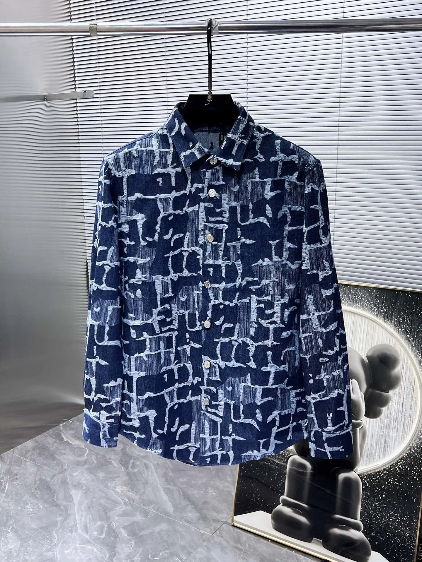 Fendi Shirts — b9b7f788