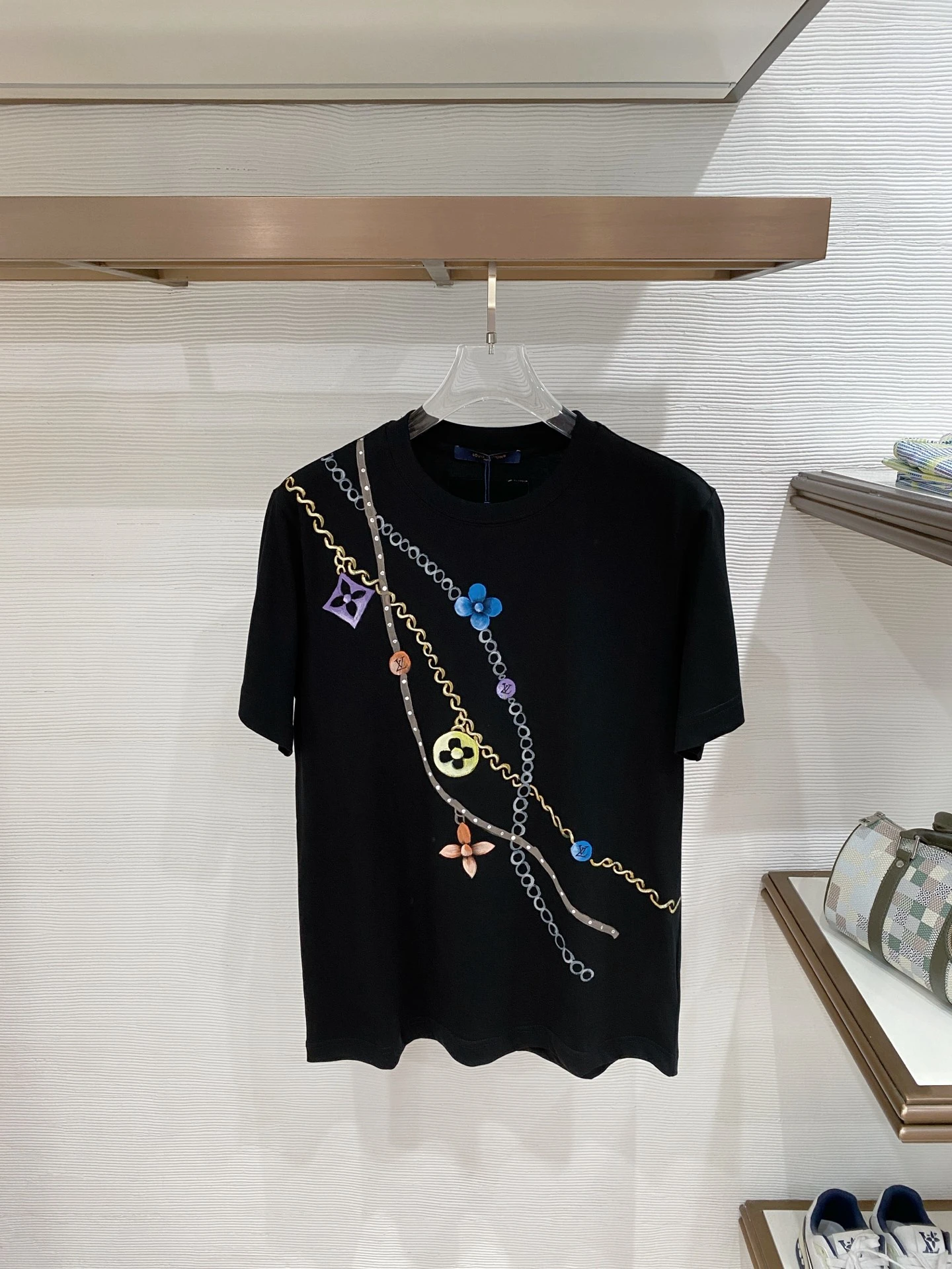 Louis Vuitton T-Shirt — c40ab6fd