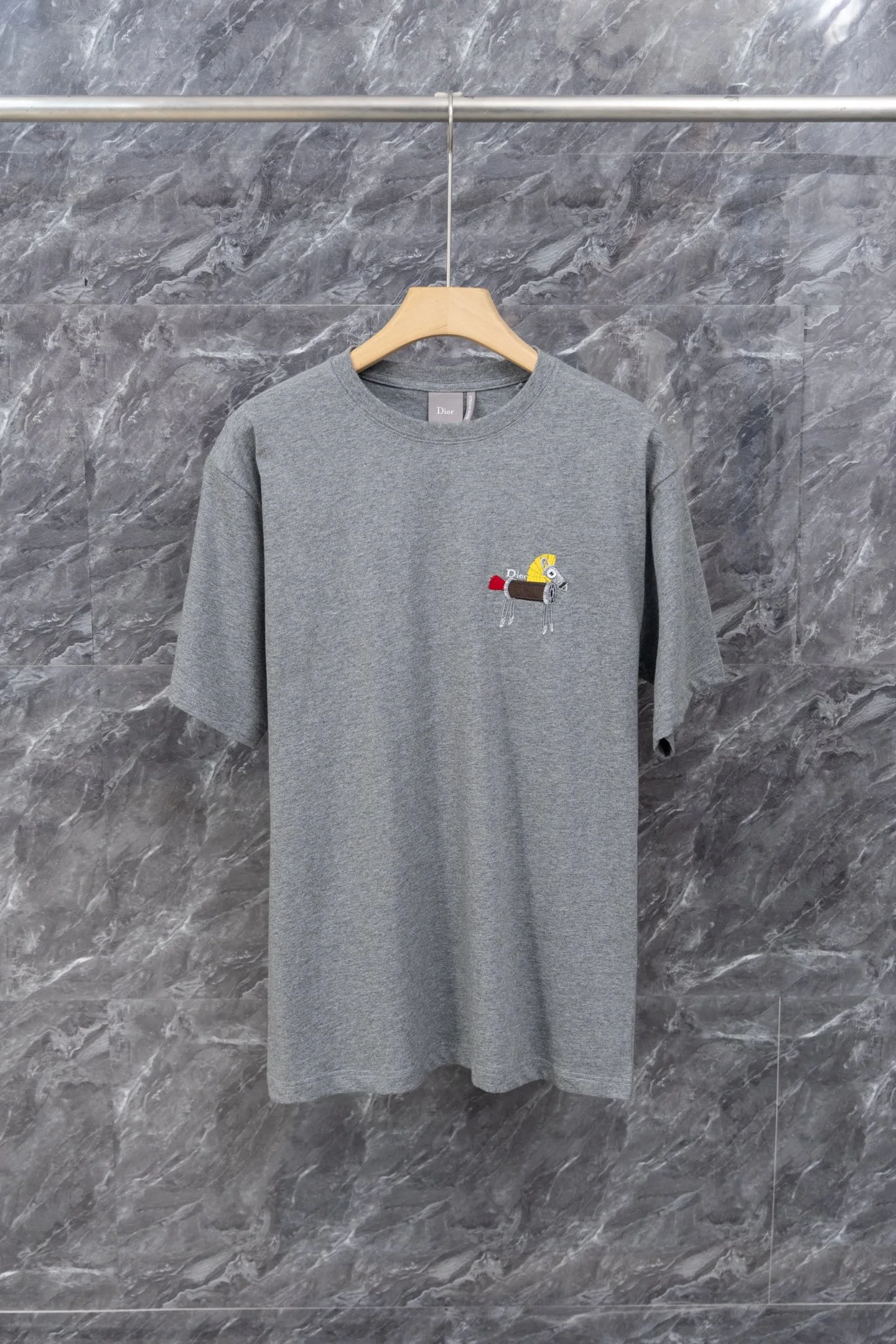 Dior T-Shirt — 33fcd8f3