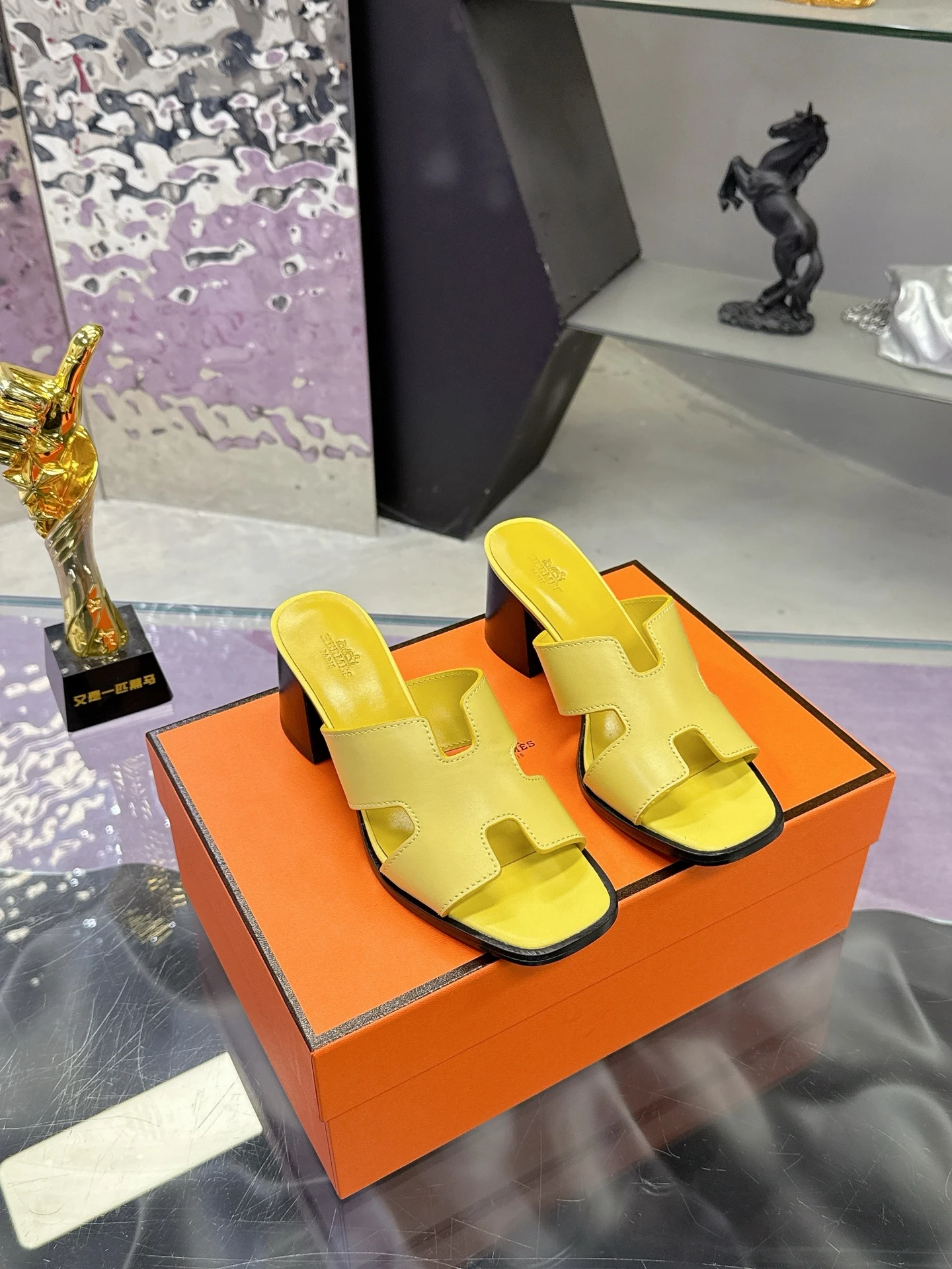Hermès Slippers — 1470afc2