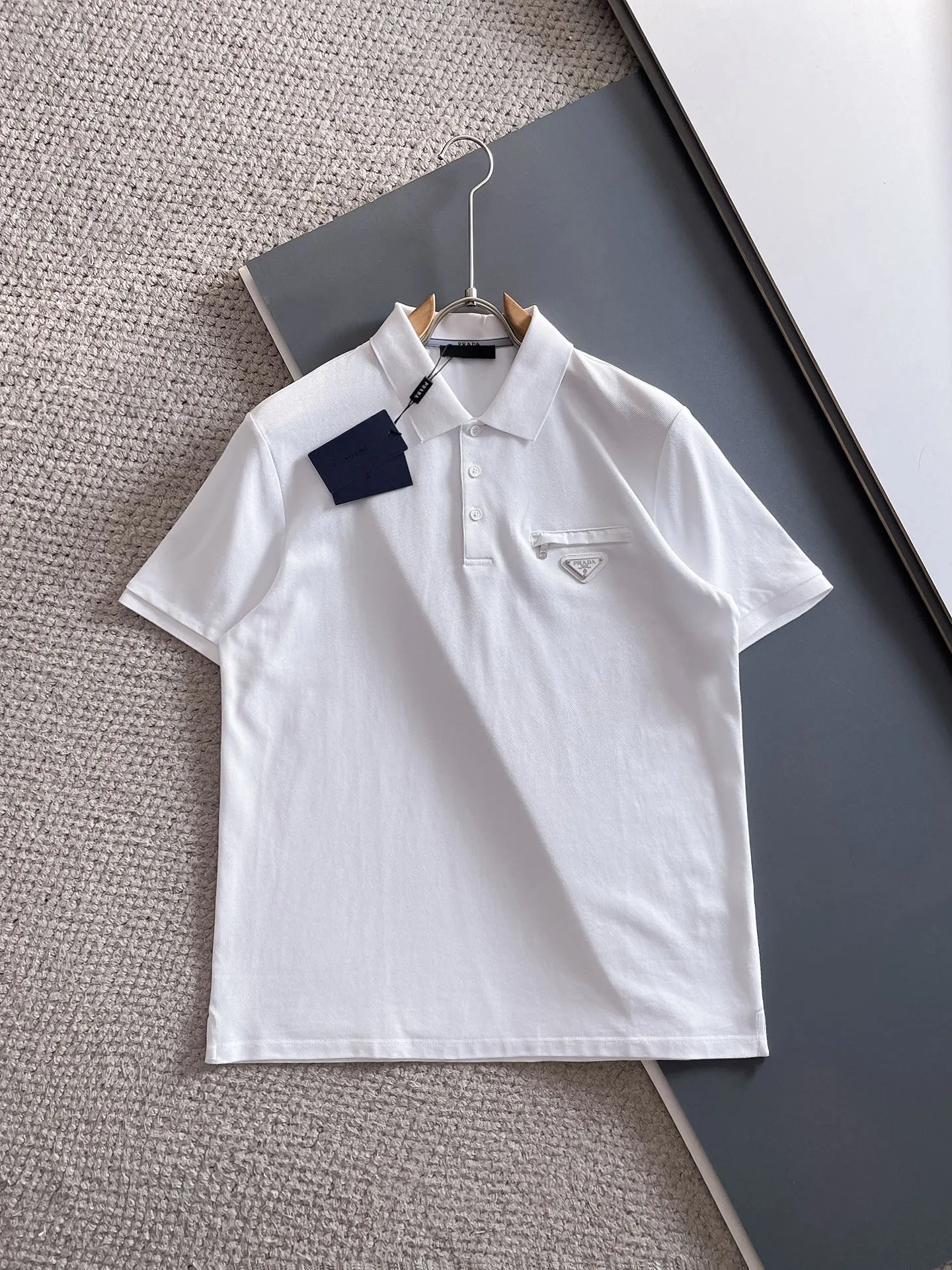 Prada T-Shirt — 34049c63