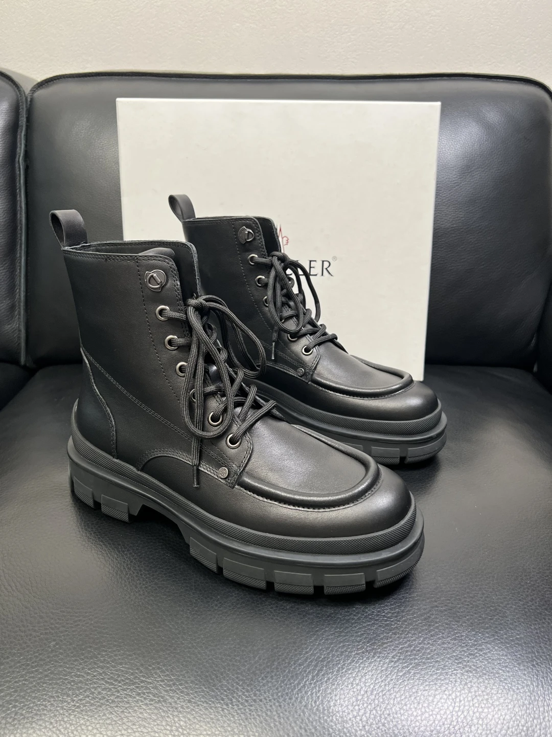 Moncler Boots — 3171a46a