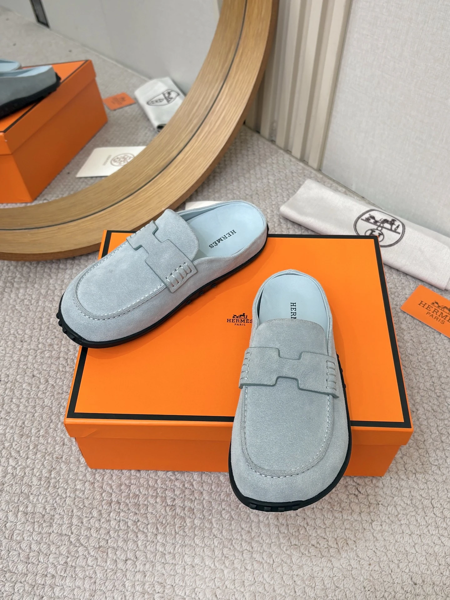 Hermès Slippers — 9e458c78