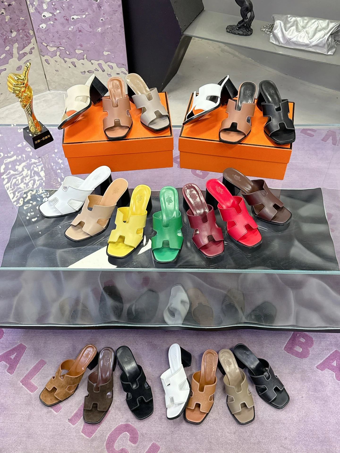 Hermès Slippers — 370a33d2