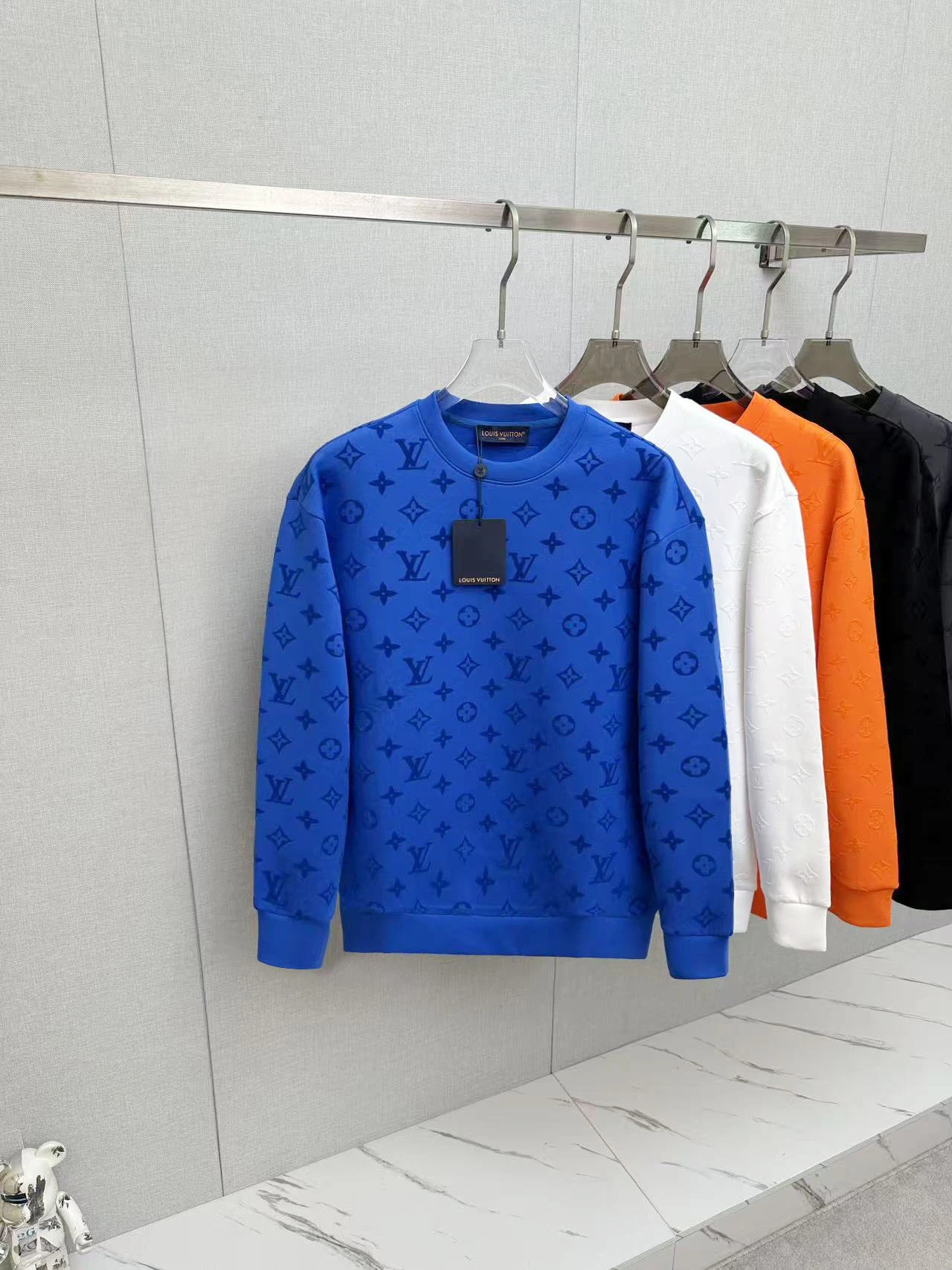 Louis Vuitton Sweatshirts — 785db39b