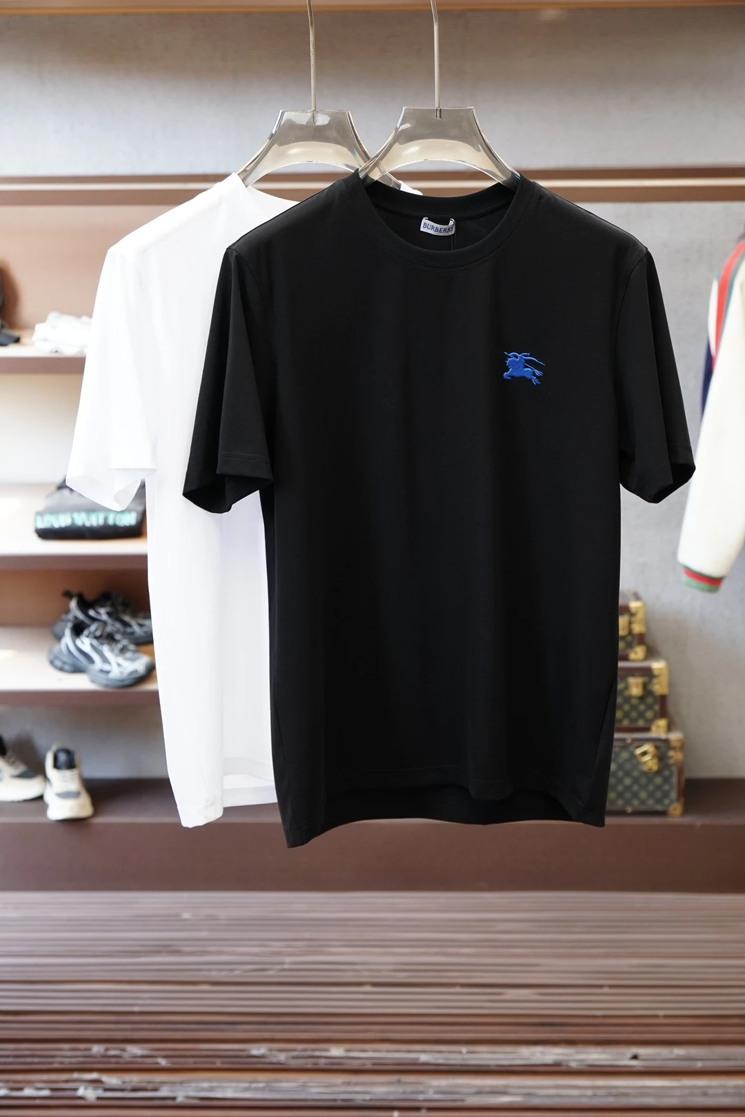 Burberry T-Shirt — 6daf01b2