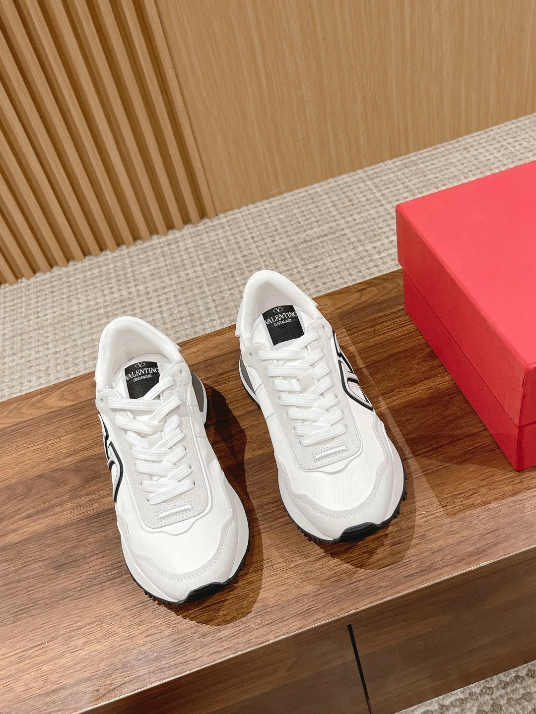 Valentino Sneakers — 748e1e07