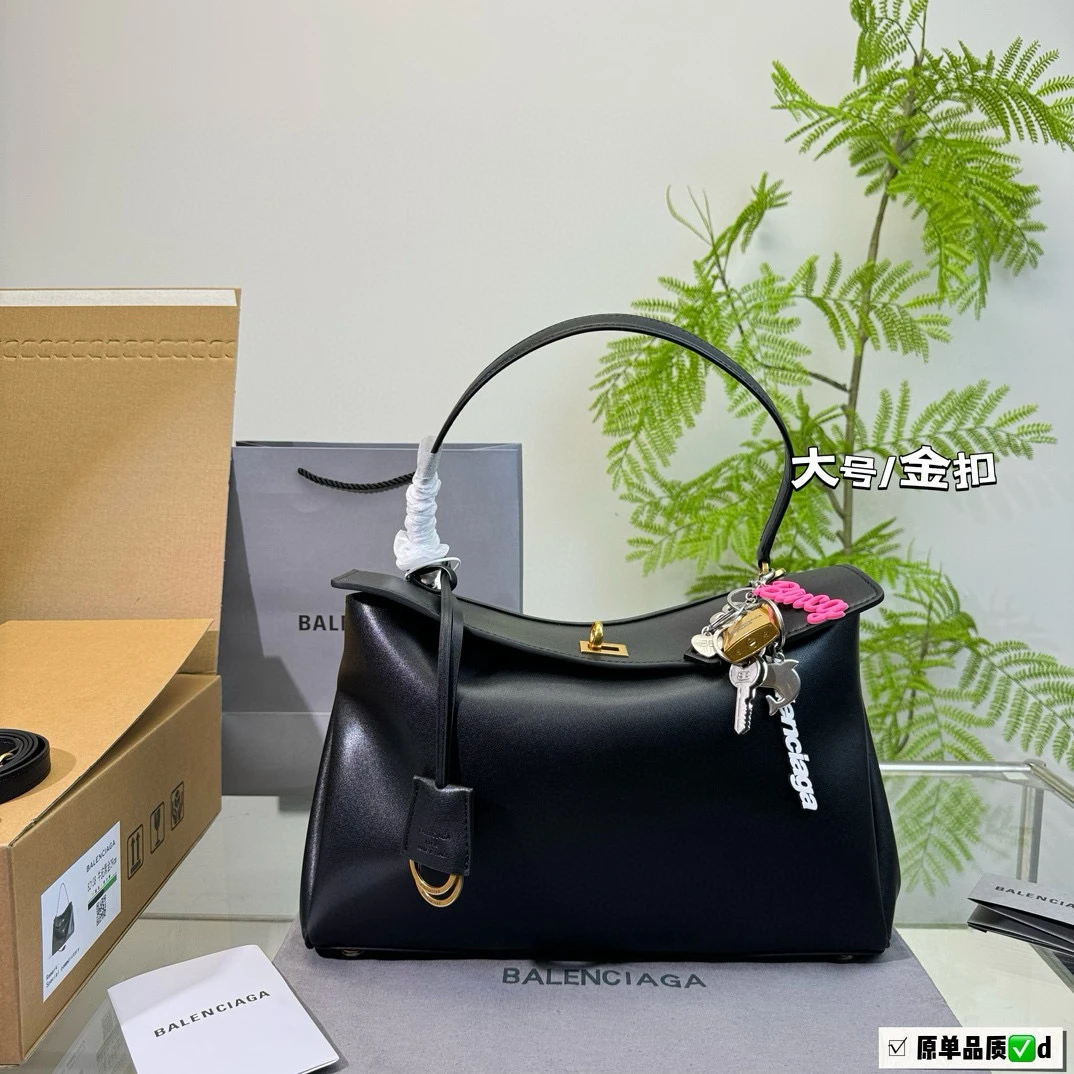 Balenciaga Bag — 66bd368a