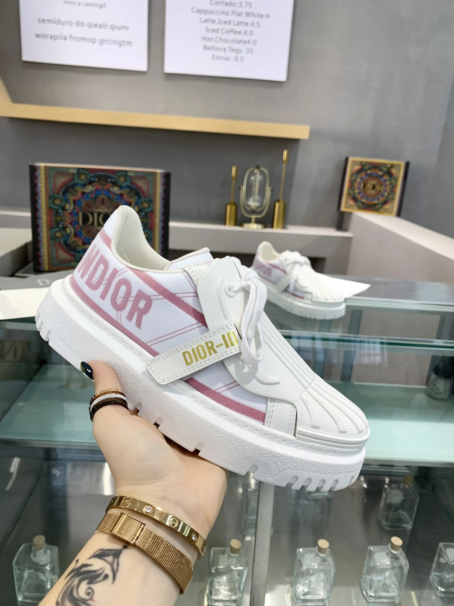 Dior Sneakers — f9e23636