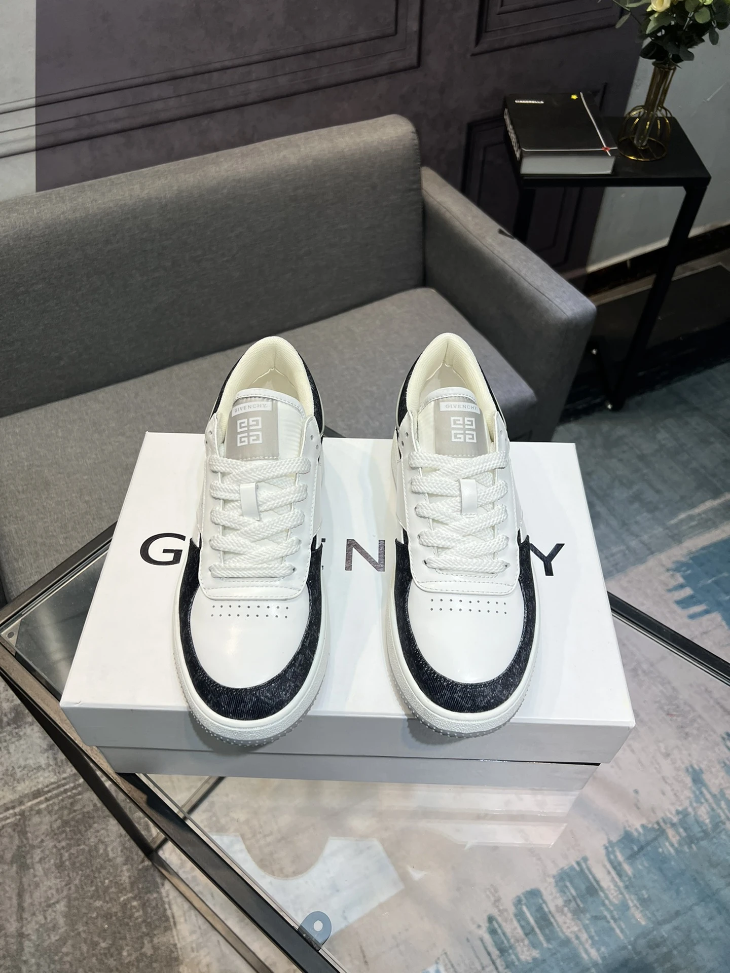 Givenchy Shoes — 8eb9b907