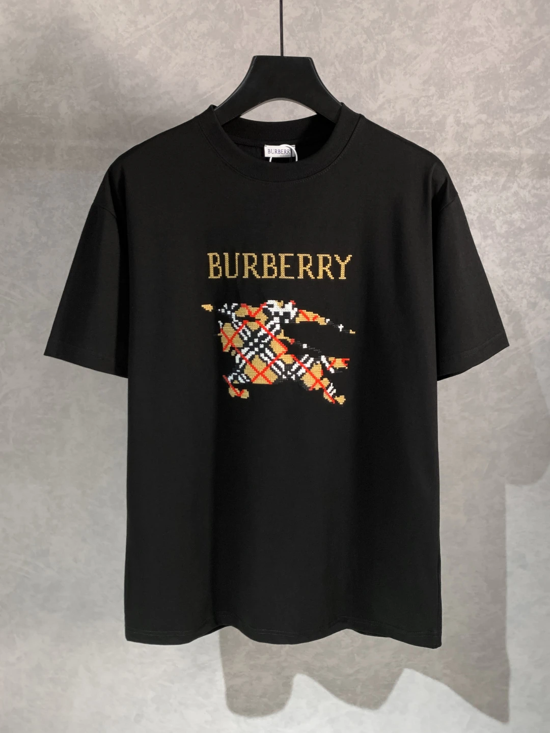 Burberry T-Shirt — 08b1de7d