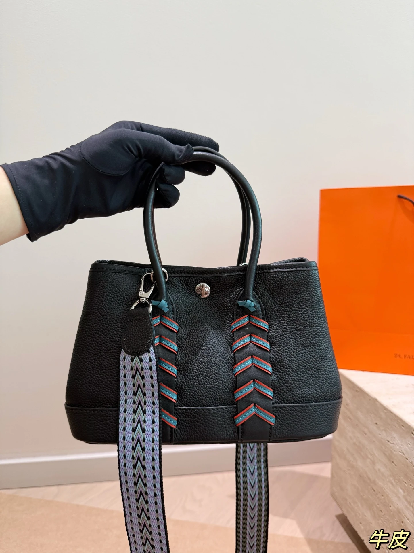 Hermès Bag — b4e7e2d9