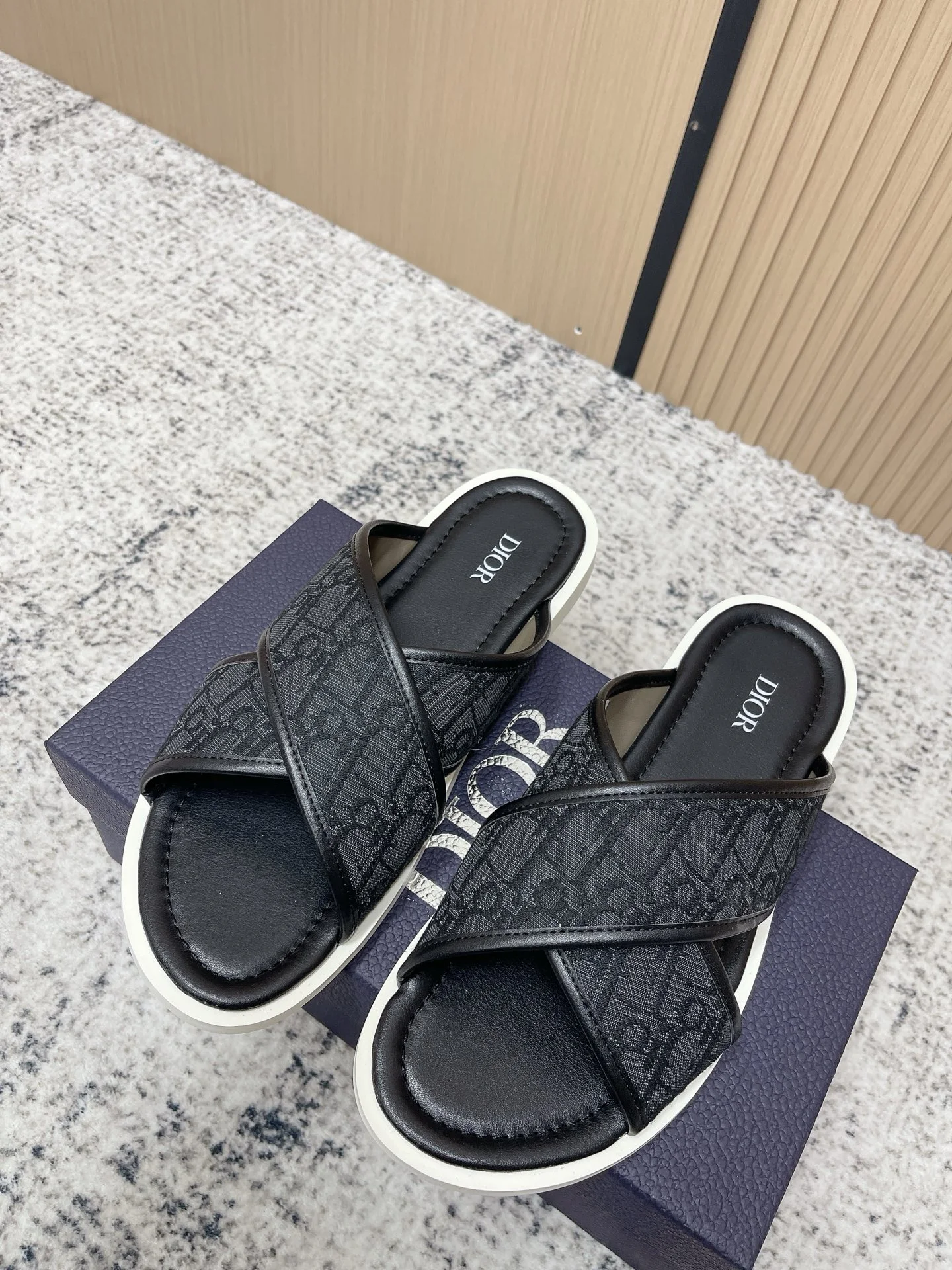 Dior Slippers — 016e4909