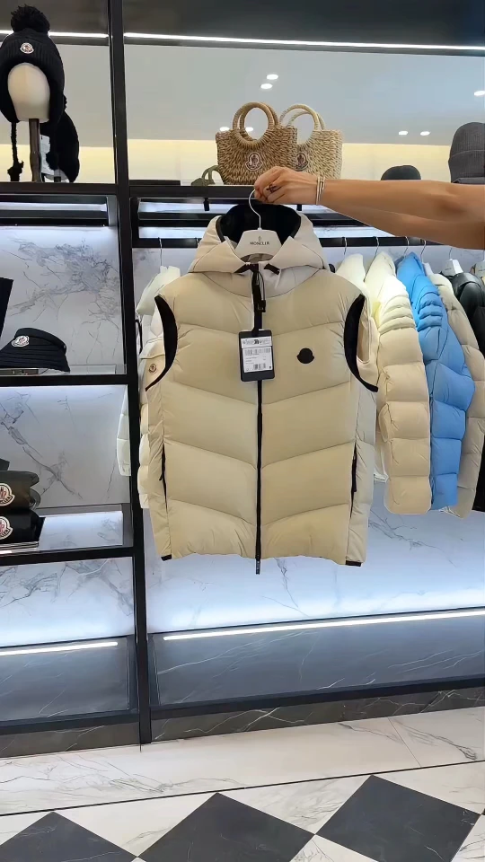Moncler Down Jacket — 5fea9b5e