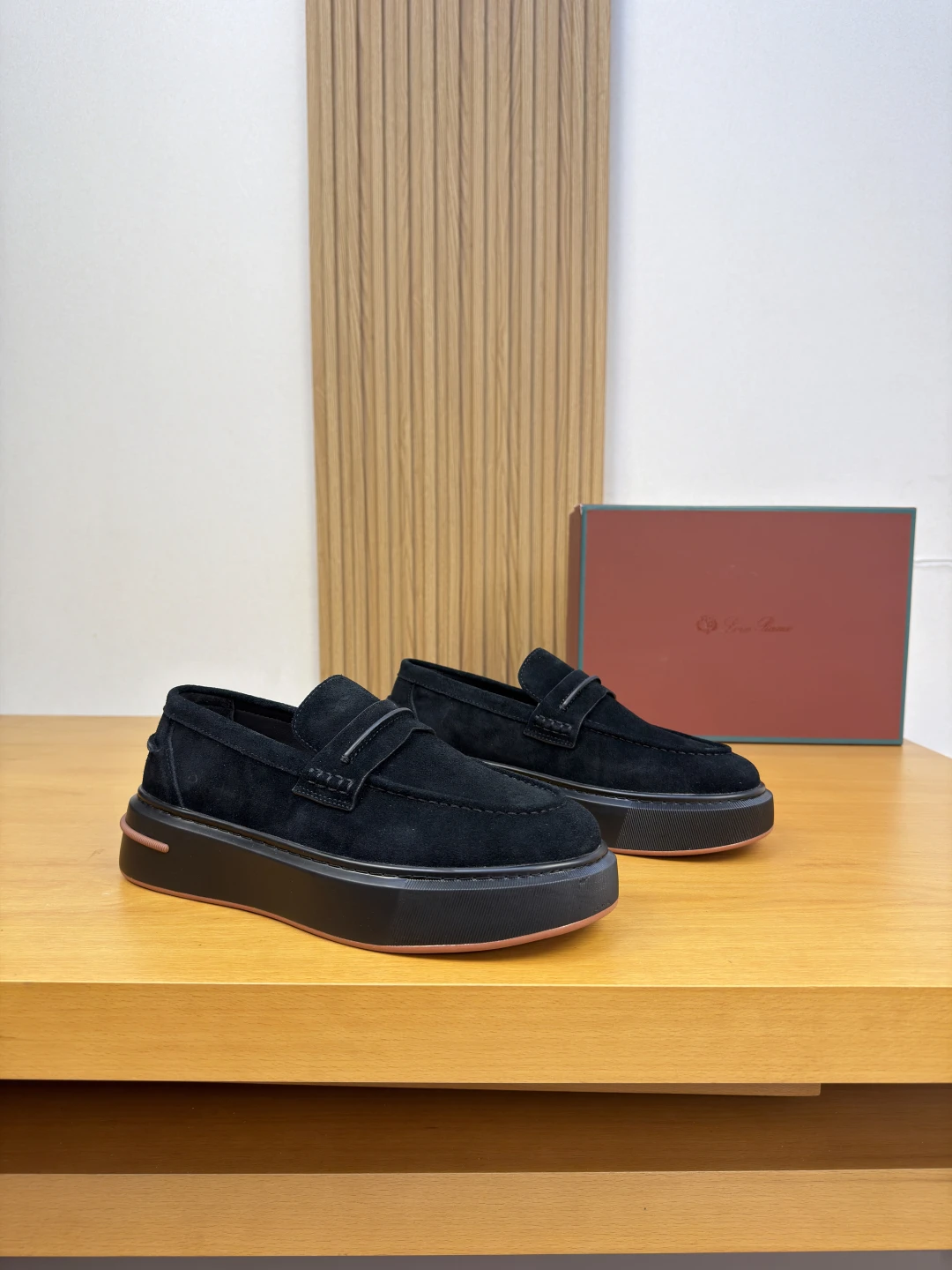 Loro Piana Sneakers — dd2171c9