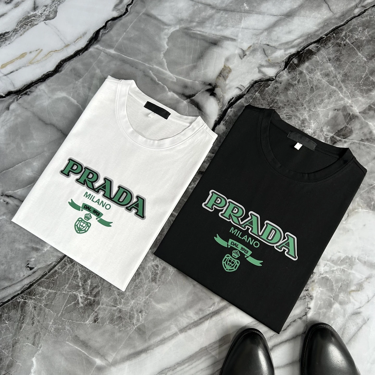 Prada T-Shirt — 2ac73c0f
