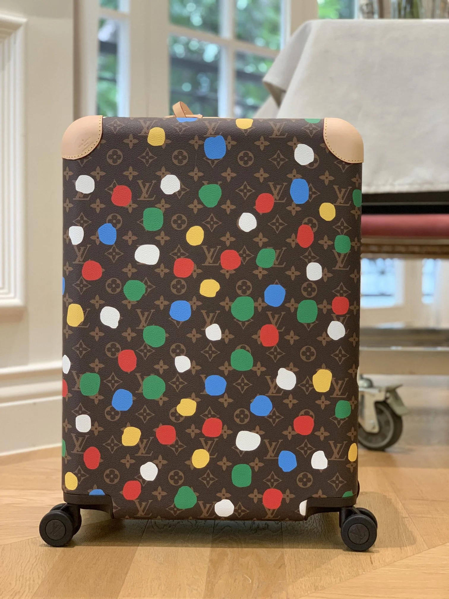 Luggage — 93c06000