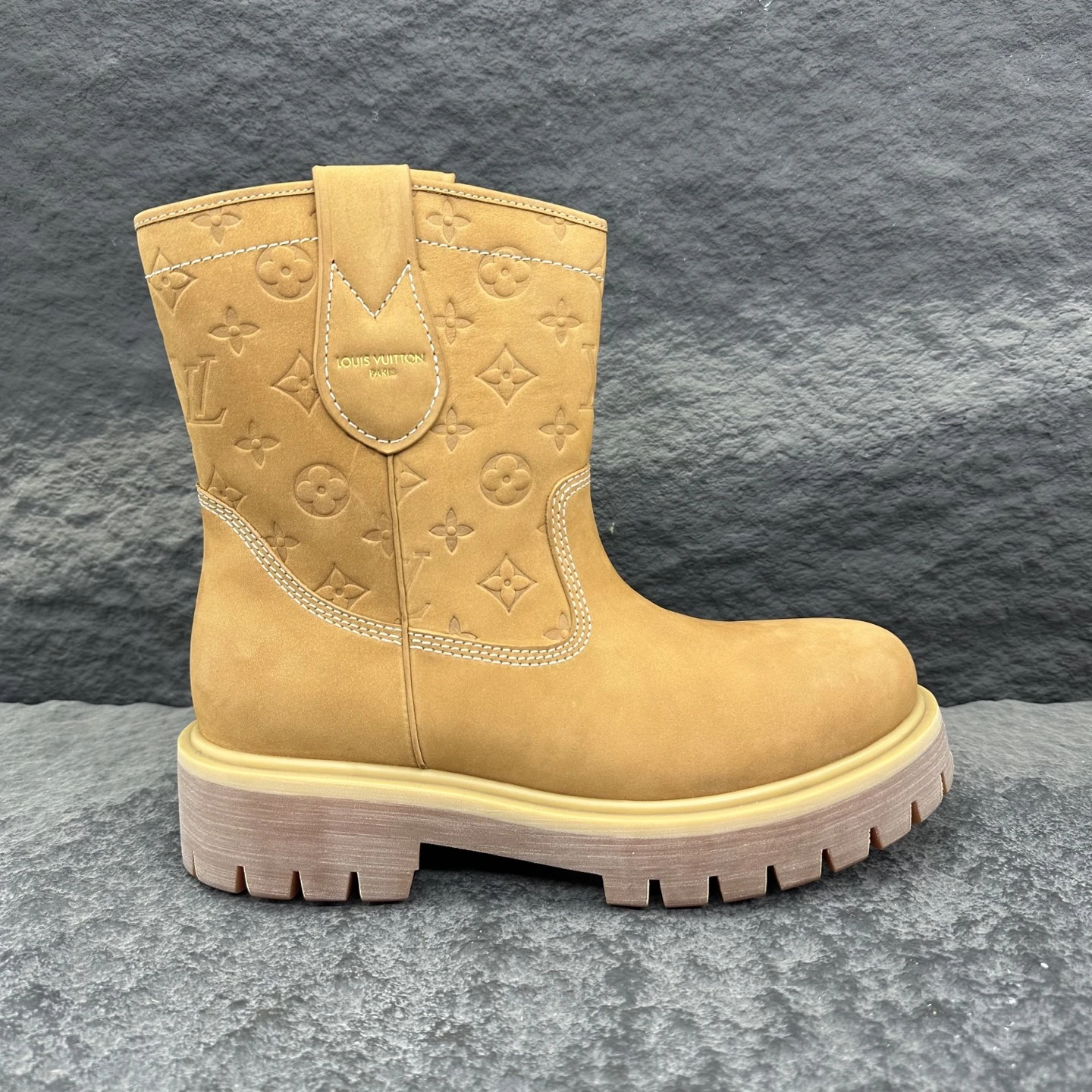 Louis Vuitton Boots — f48d59b9