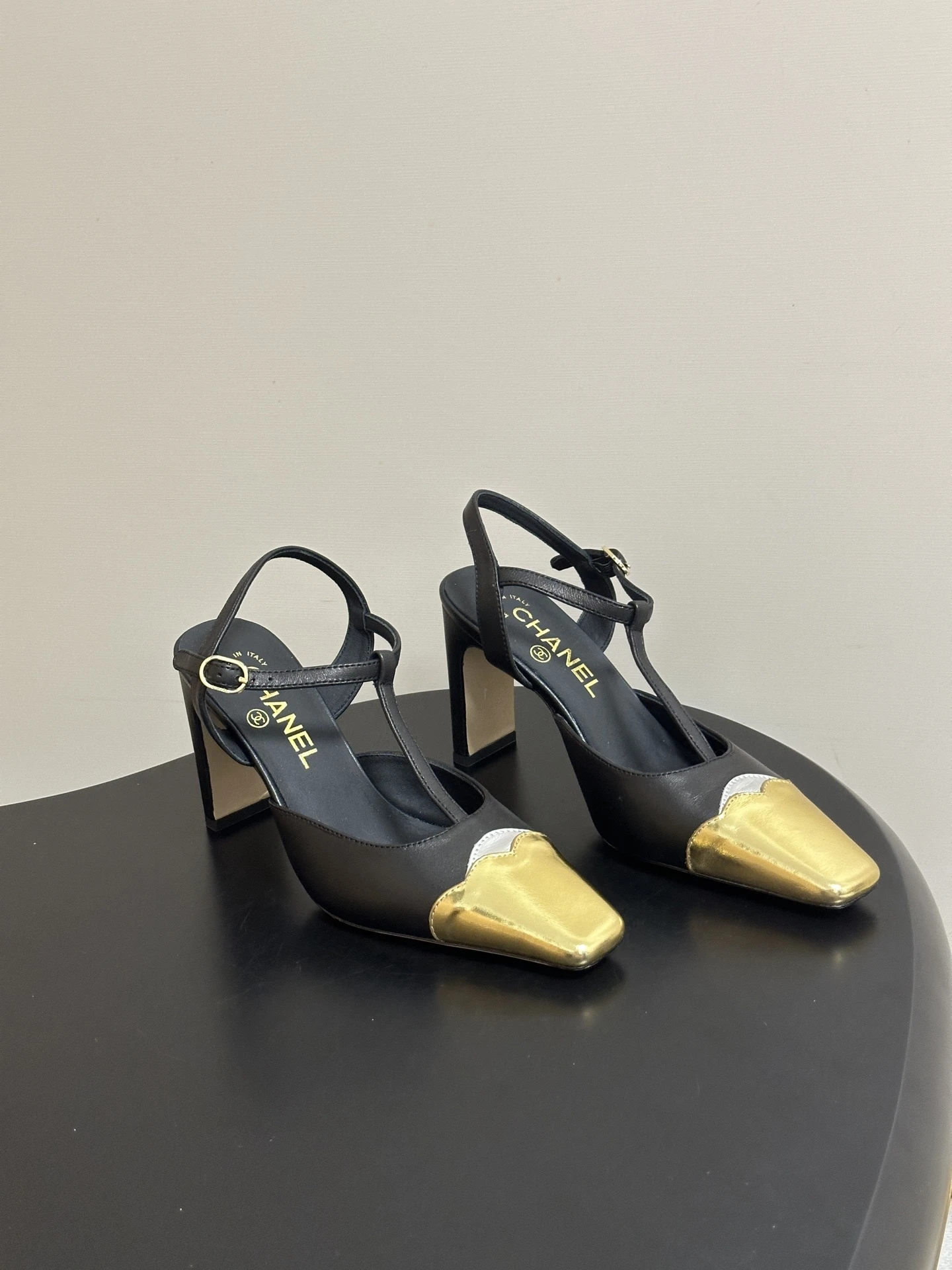 Chanel Sandals — 07af90d2