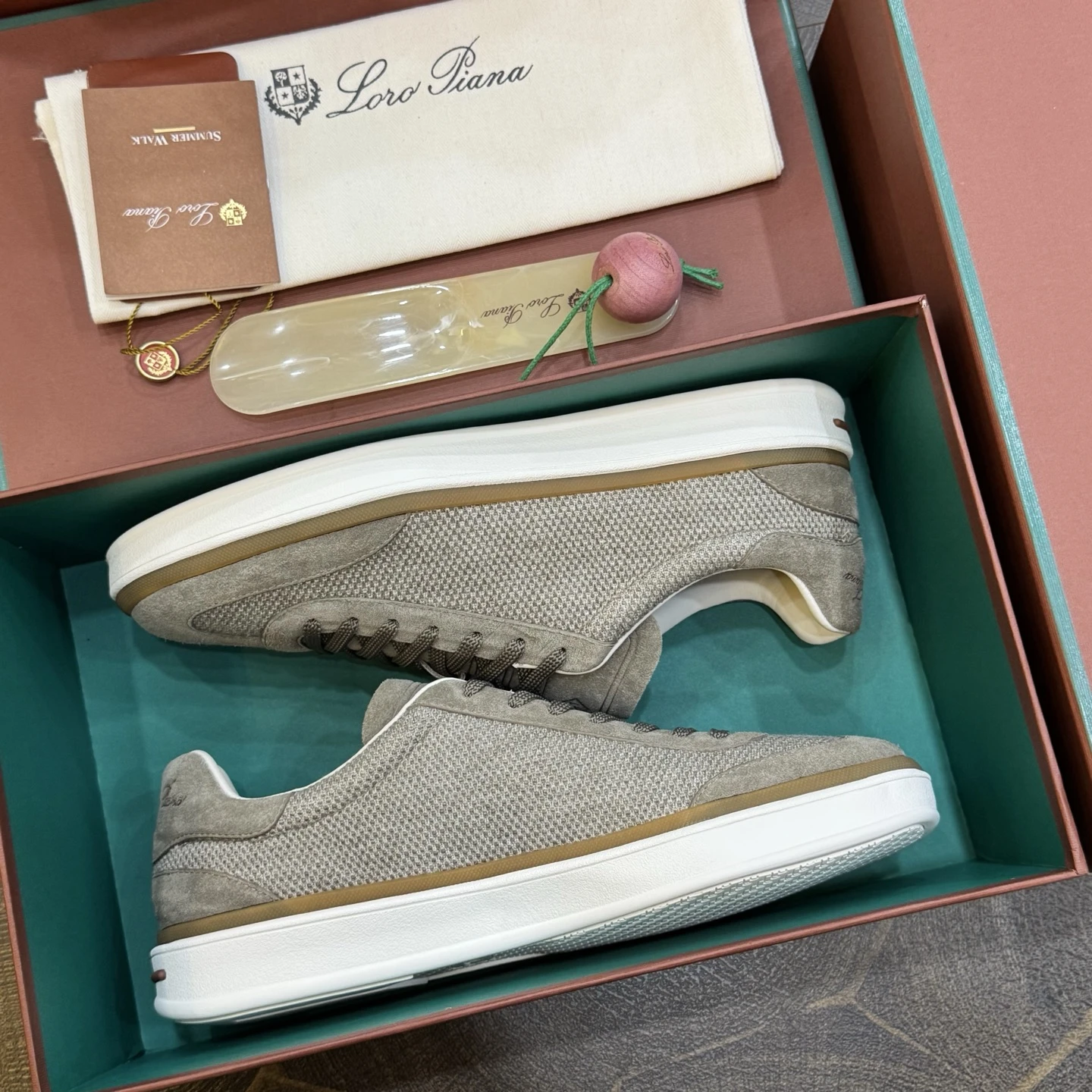 Loro Piana Sneakers — c52c65c8