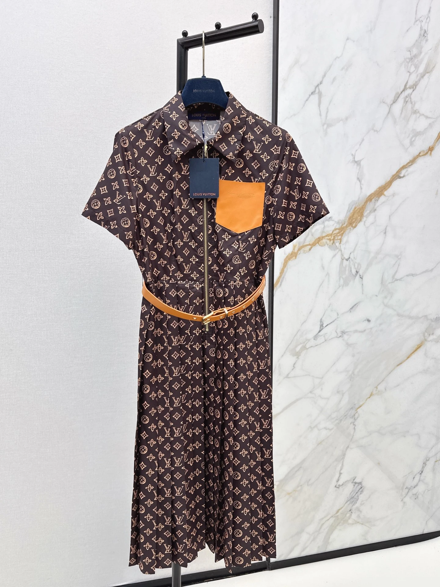 Dresses — 4bcf2353