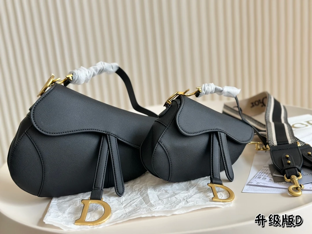 Dior Bag — cdc2aa2c