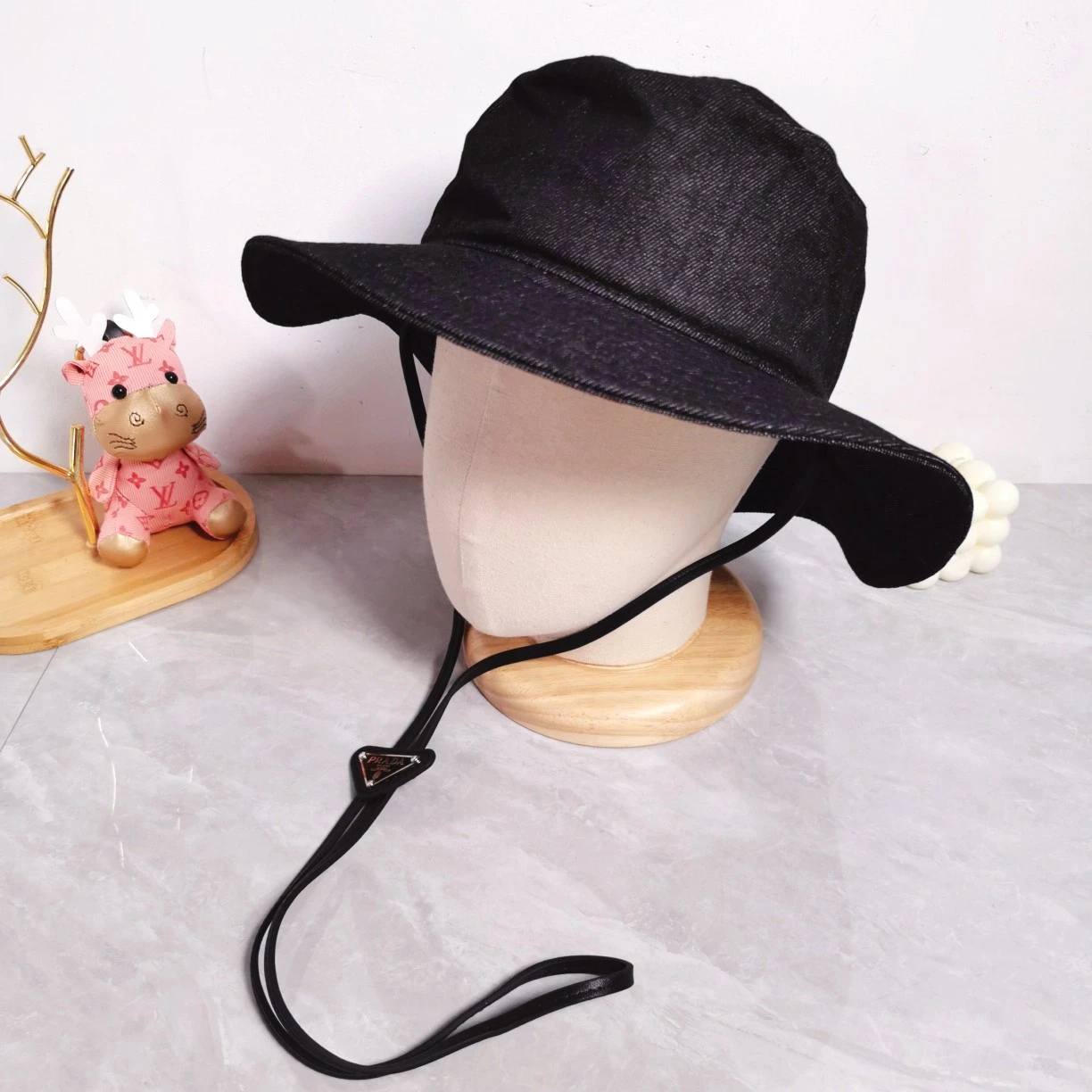 Prada Hat — 47fe66f1