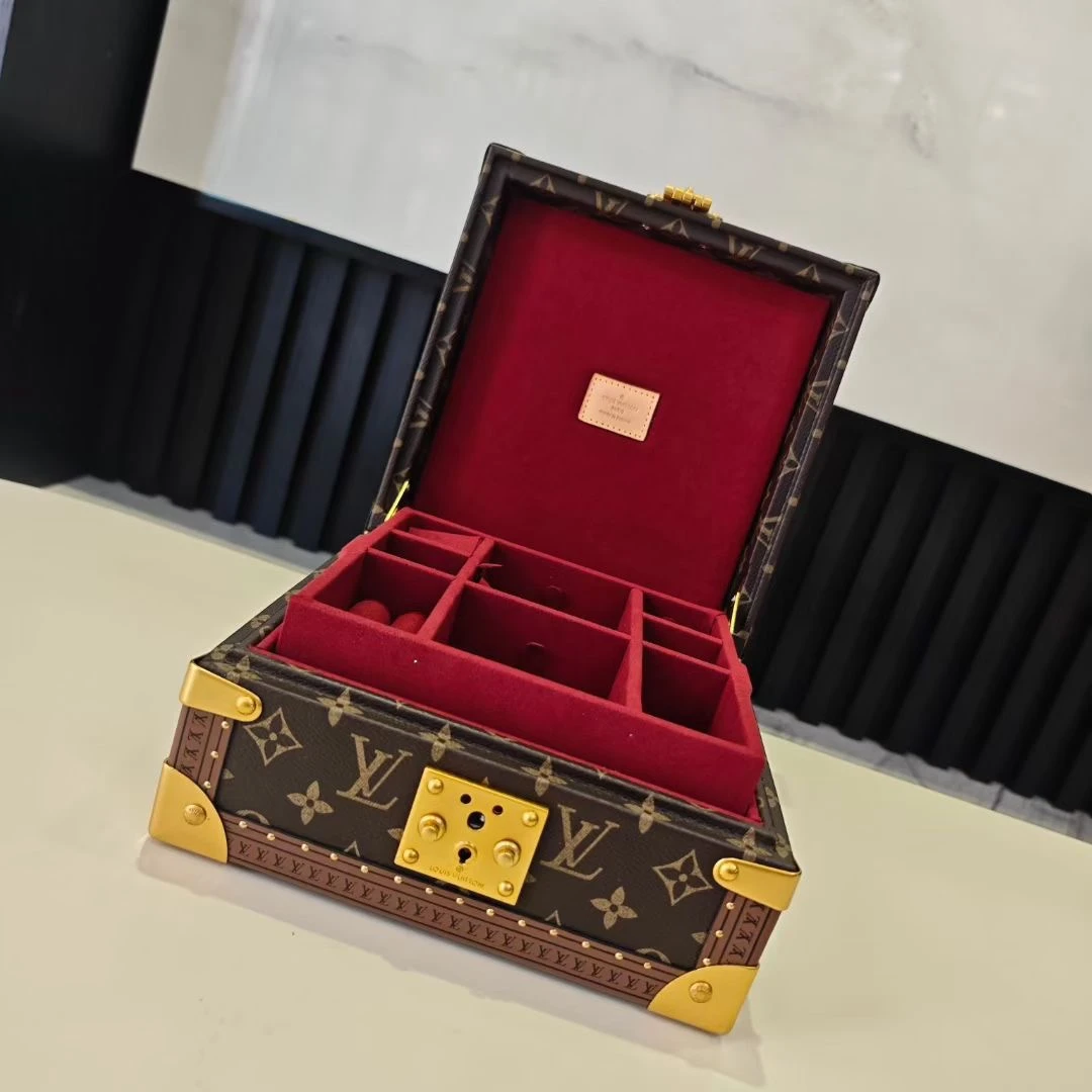 Luggage — 3f8854dd