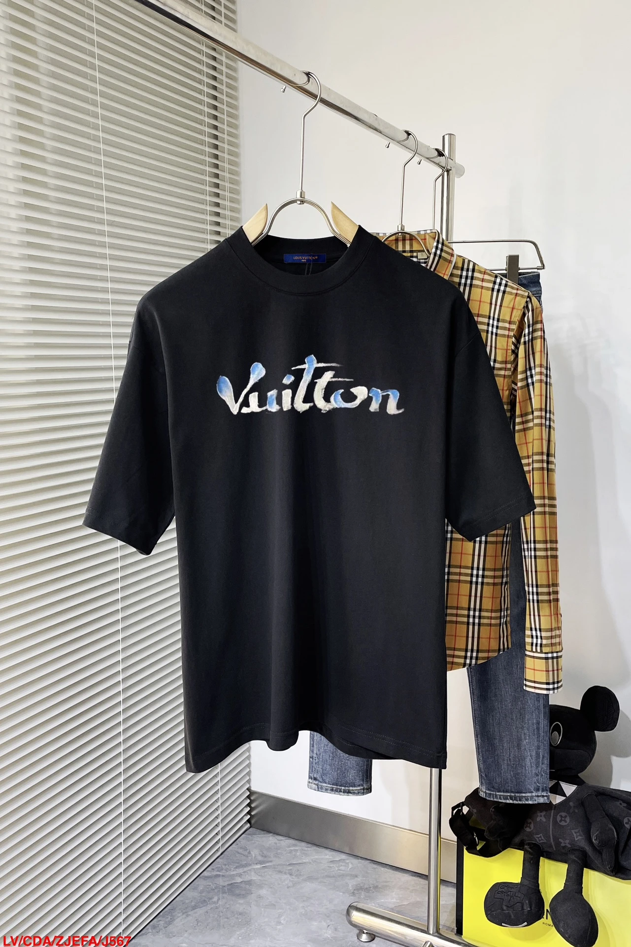 Louis Vuitton T-Shirt — 2f13d0a4