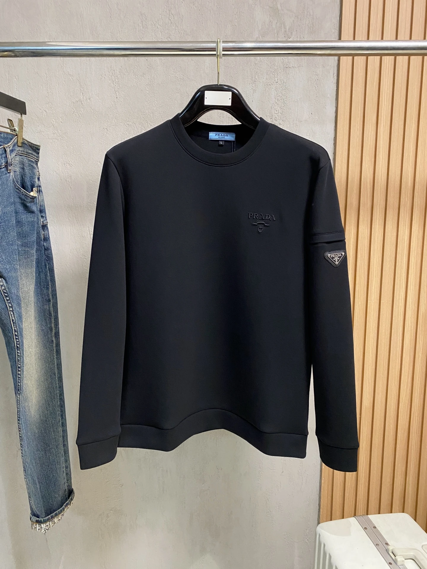 Prada Sweatshirts — 9a7638cc