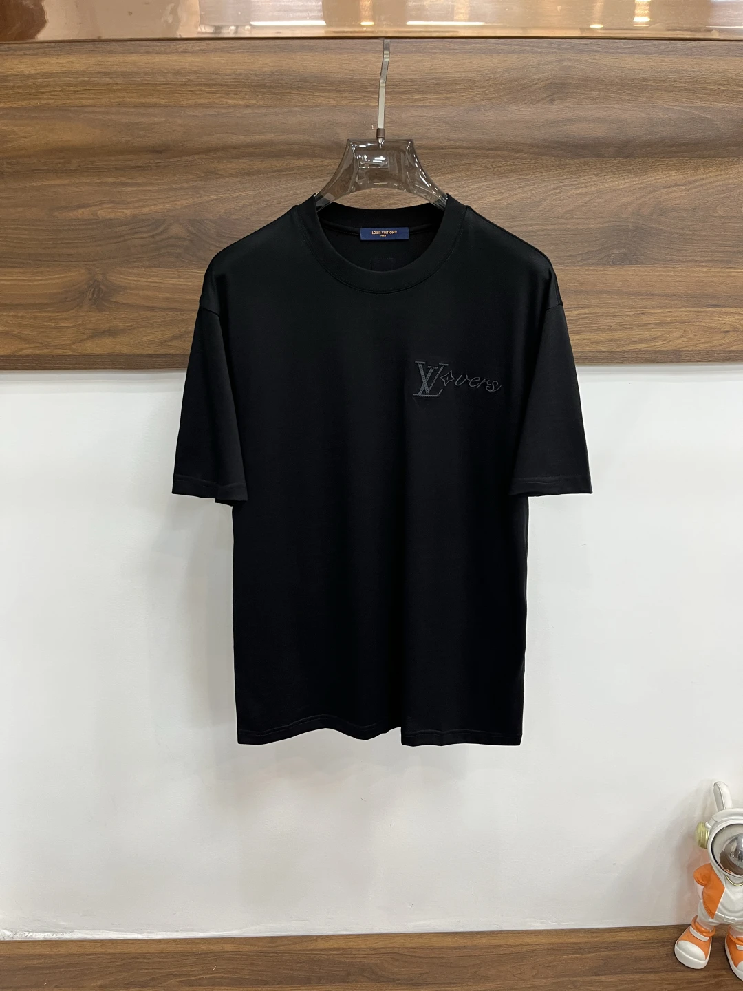 Louis Vuitton T-Shirt — 4a7dd2c8