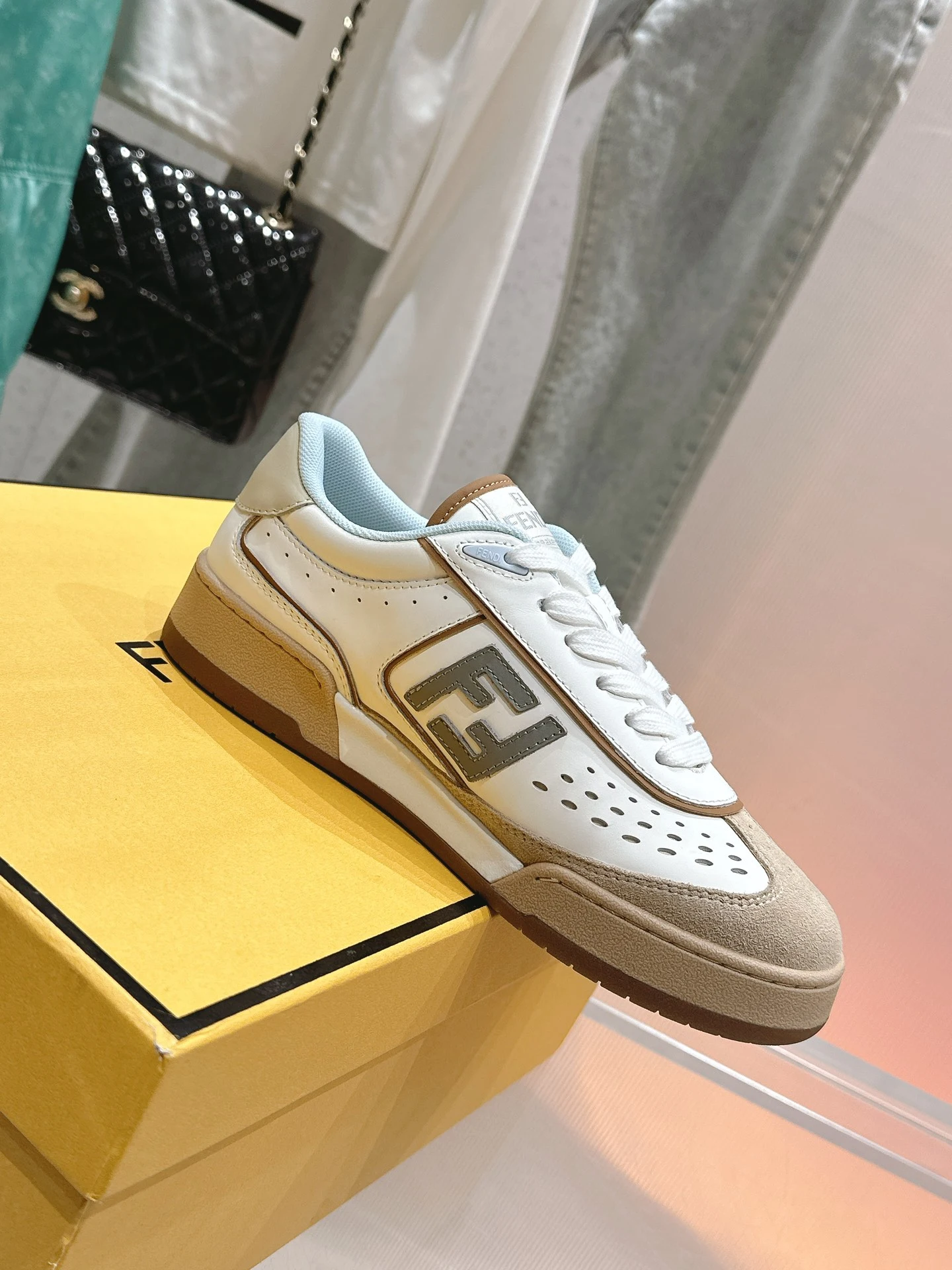 Fendi Sneakers — c7a6684e