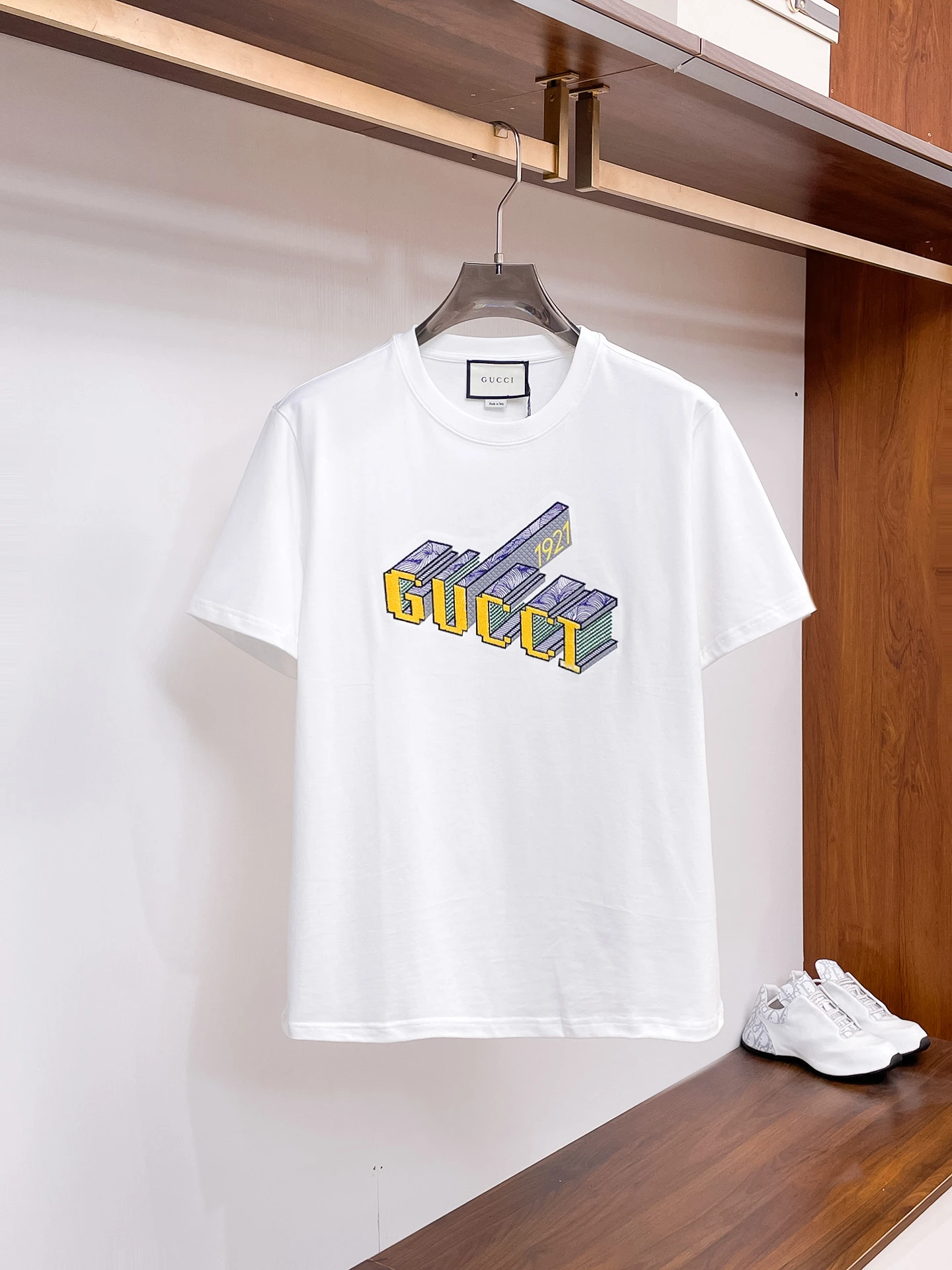 Gucci T-Shirt — 142b5973