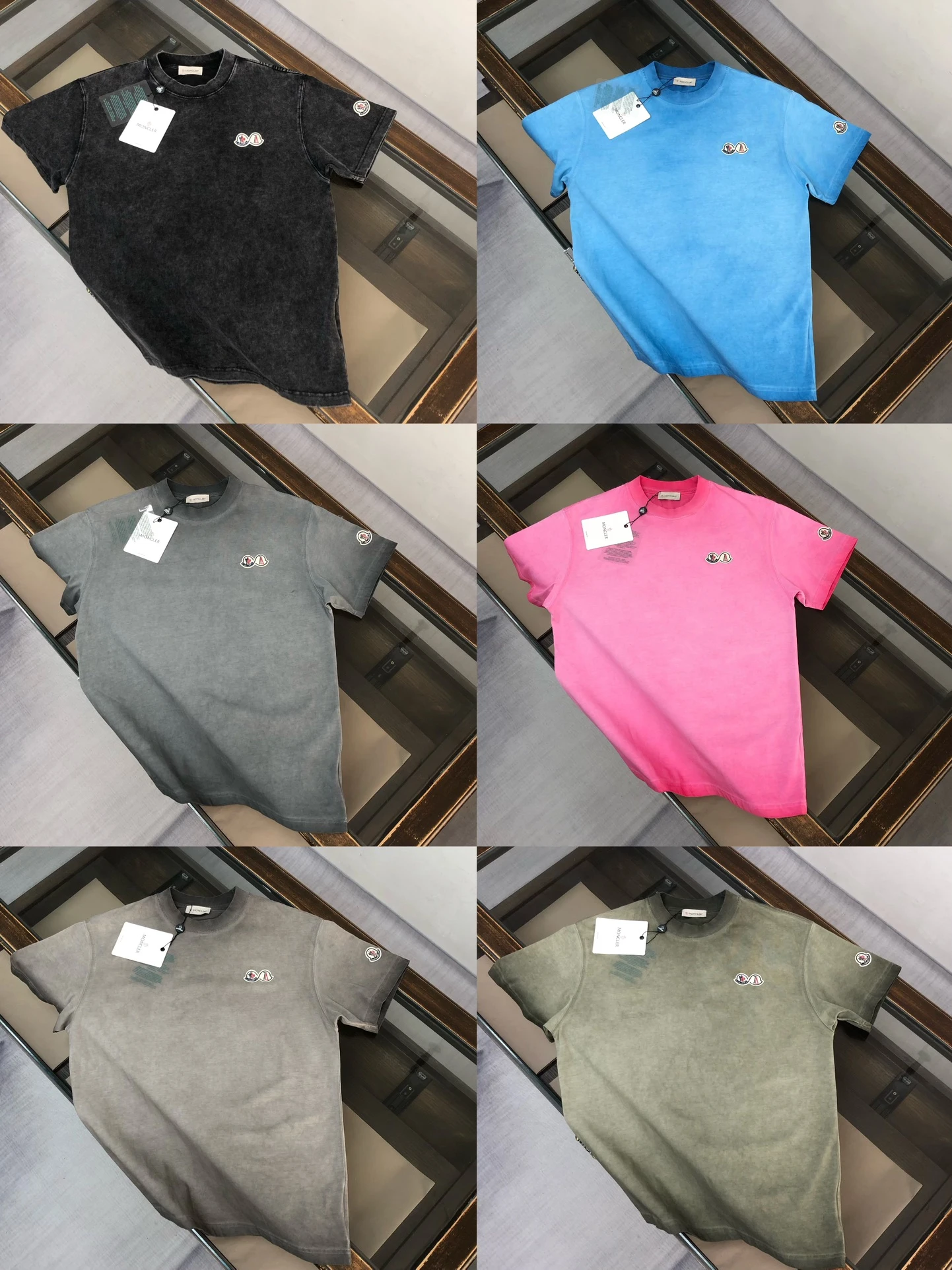 Moncler T-Shirt — e472b0d7