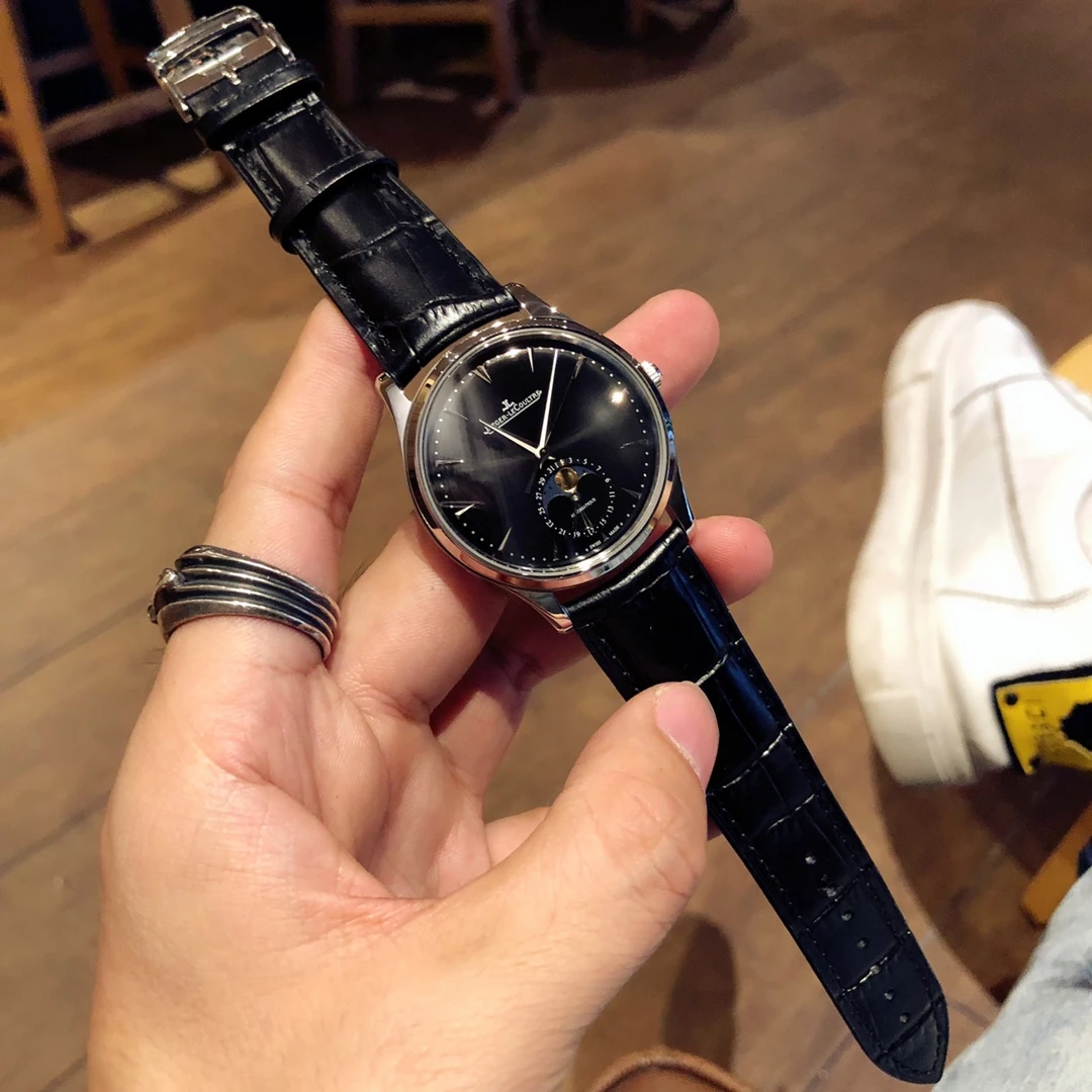 Jaeger-LeCoultre Watch — f9d43675
