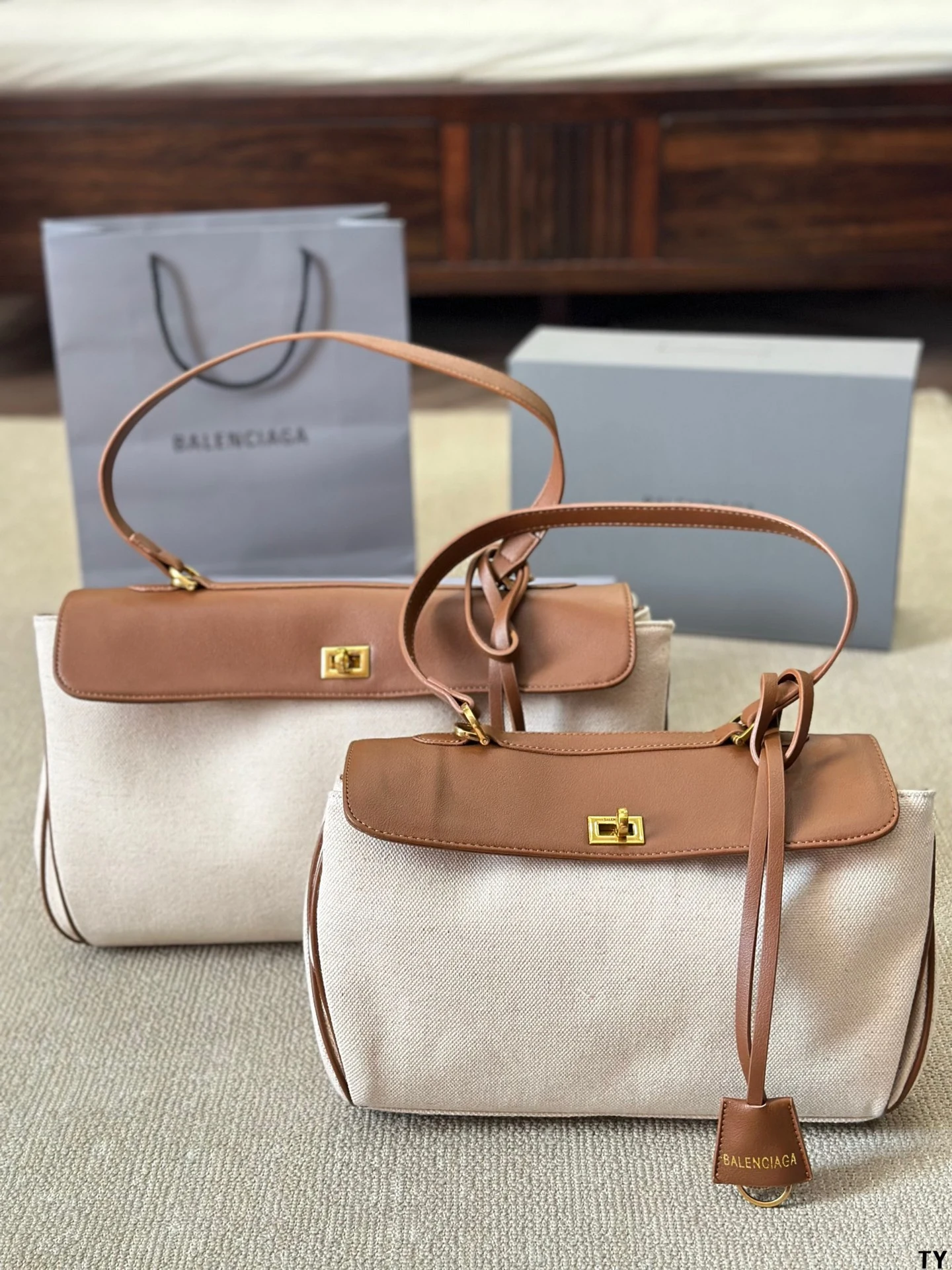 Balenciaga Bag — 03dce74c