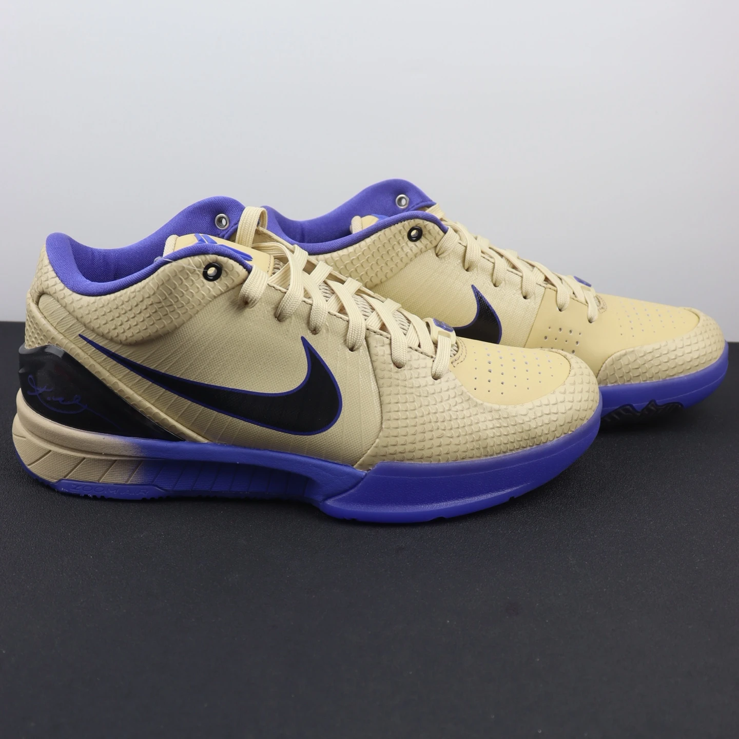 Sneakers — f6d96c15