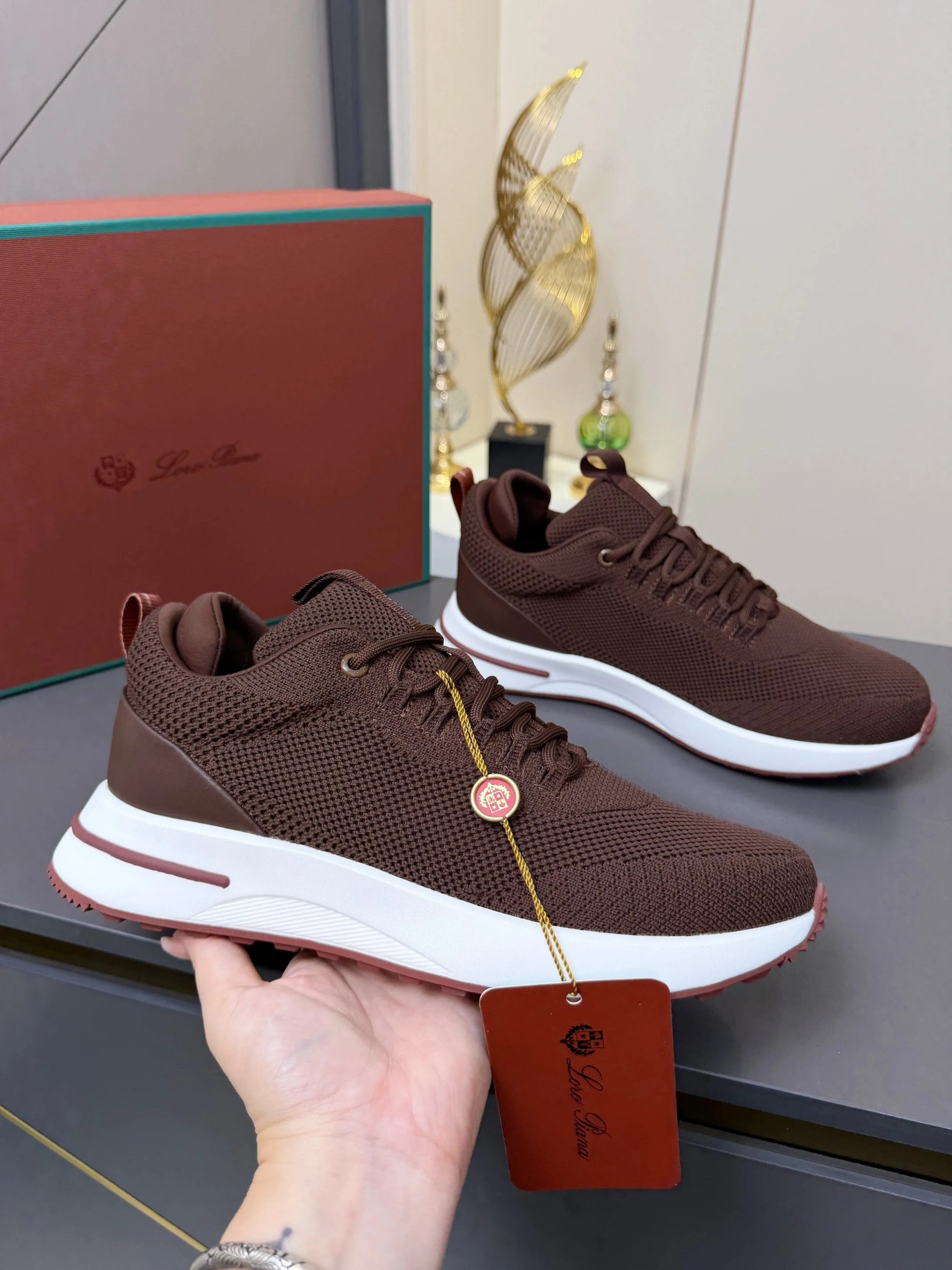 Loro Piana Sneakers — f1bdbc7e