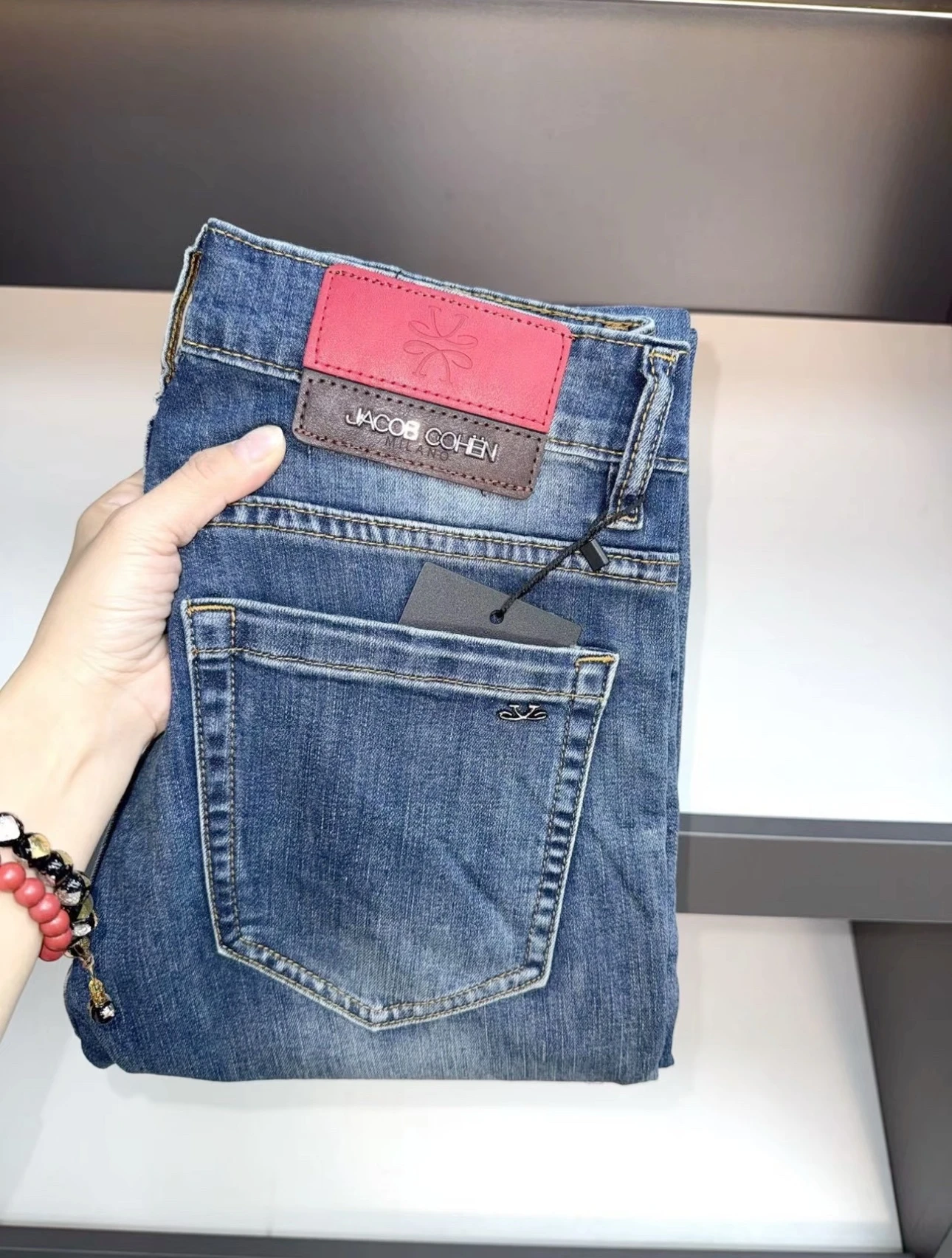 Jeans — 9bd3de75