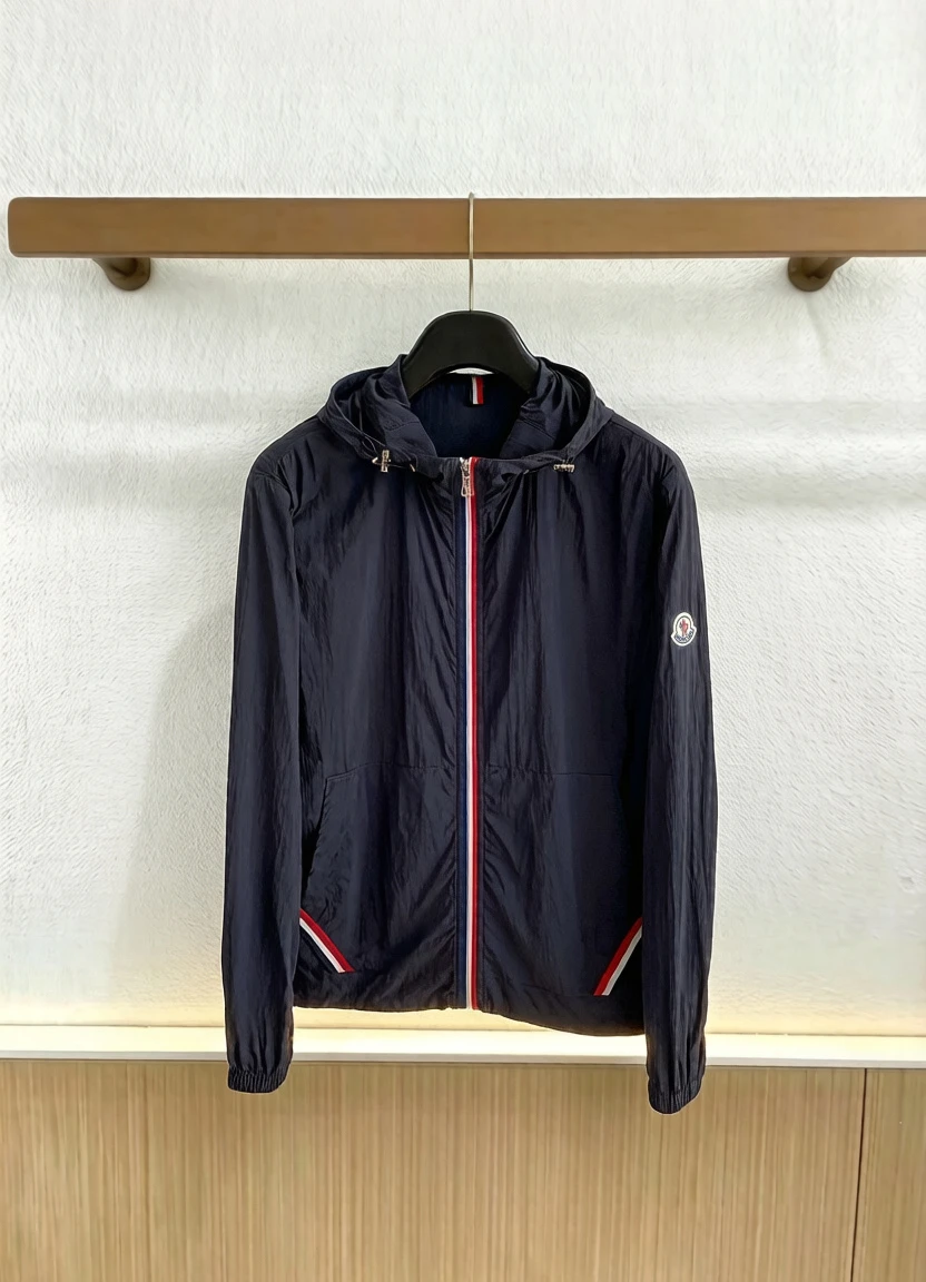 Moncler Jackets — 58ff4230