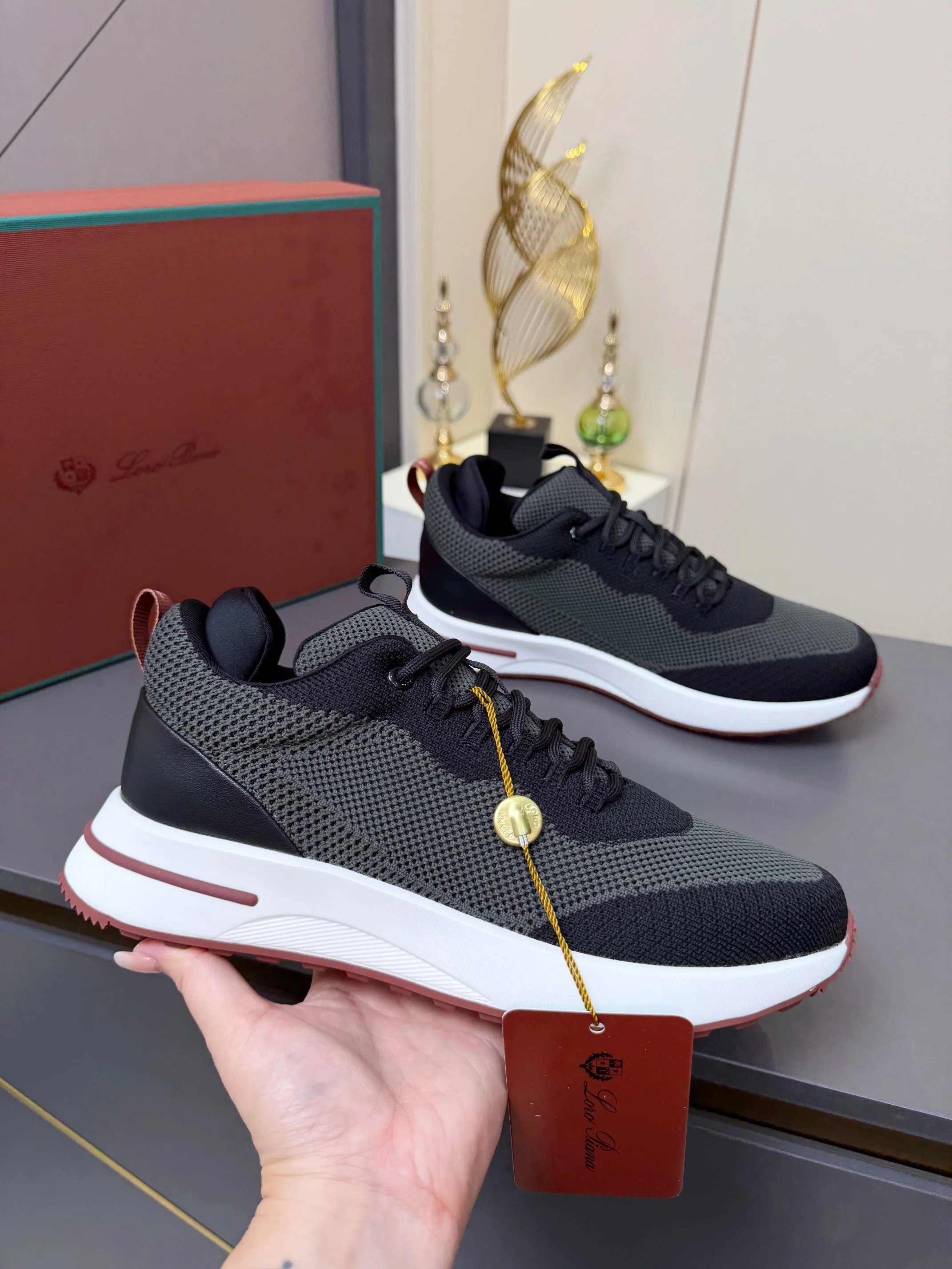 Loro Piana Sneakers — f13c2c21