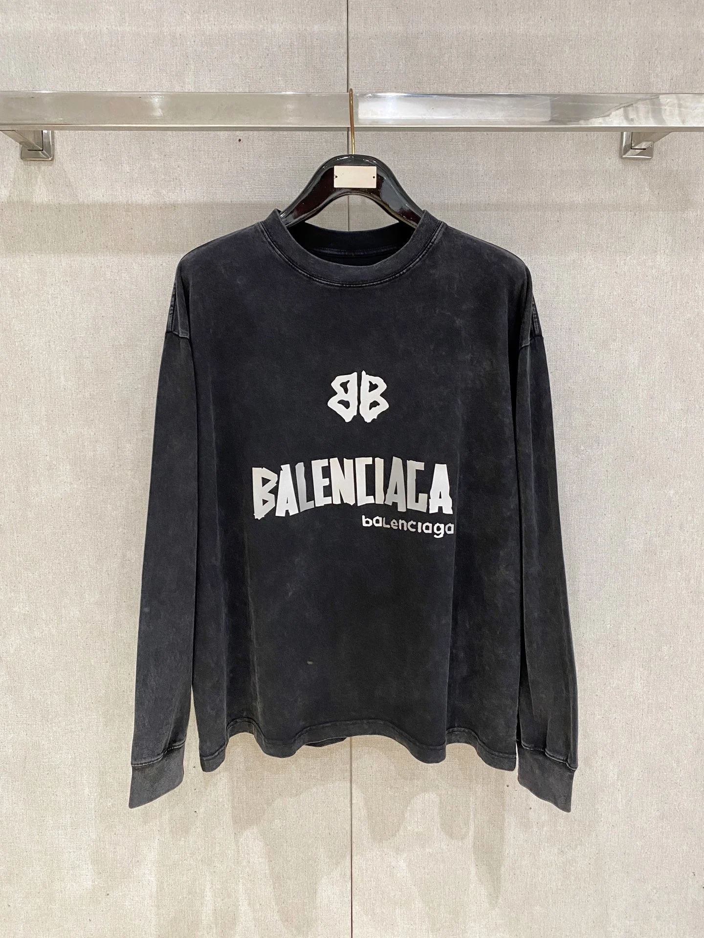 Balenciaga Sweatshirts — 9ab46e9e