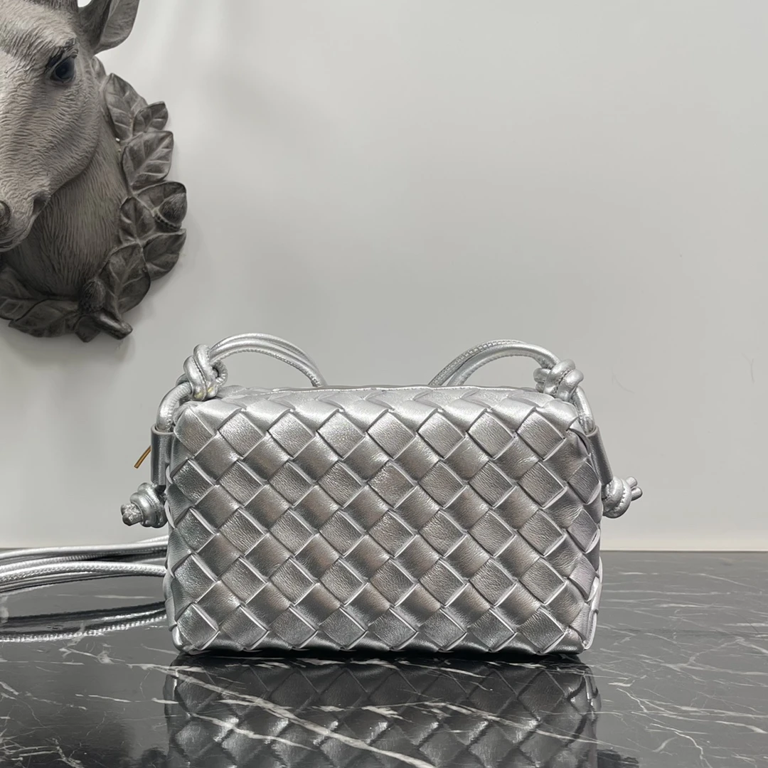 Bottega Veneta Bag — a7189d73