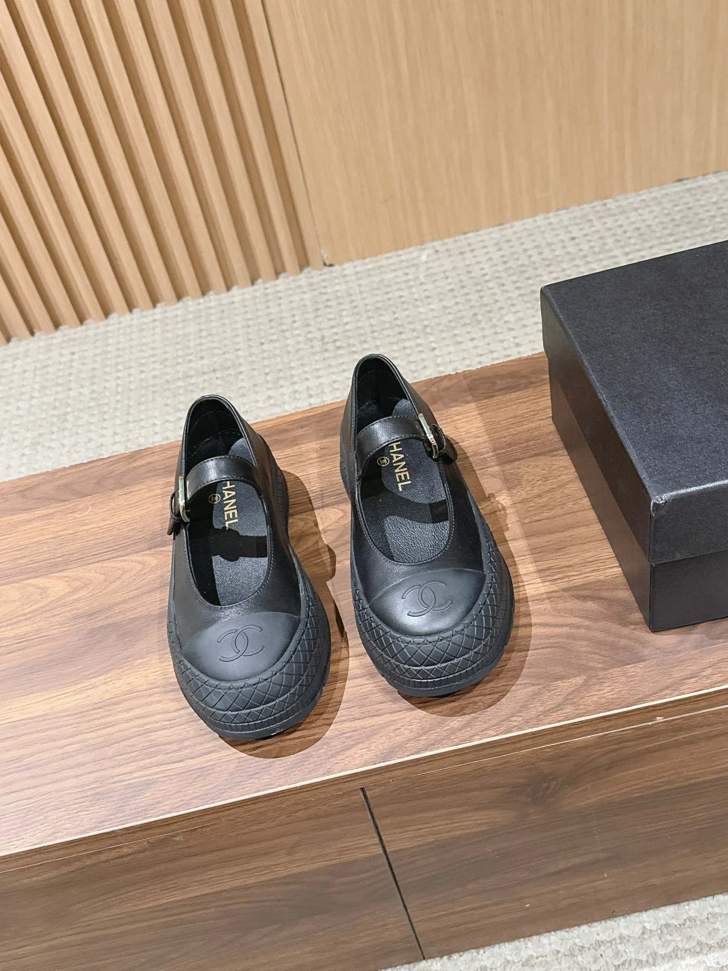 Chanel Loafers — d2dccedb