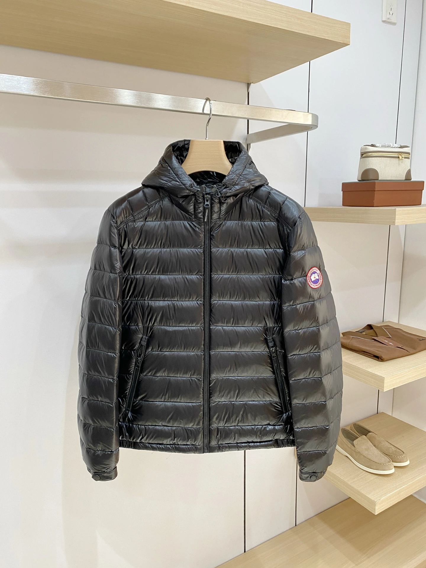 Canada Goose Down Jacket — 74b36697