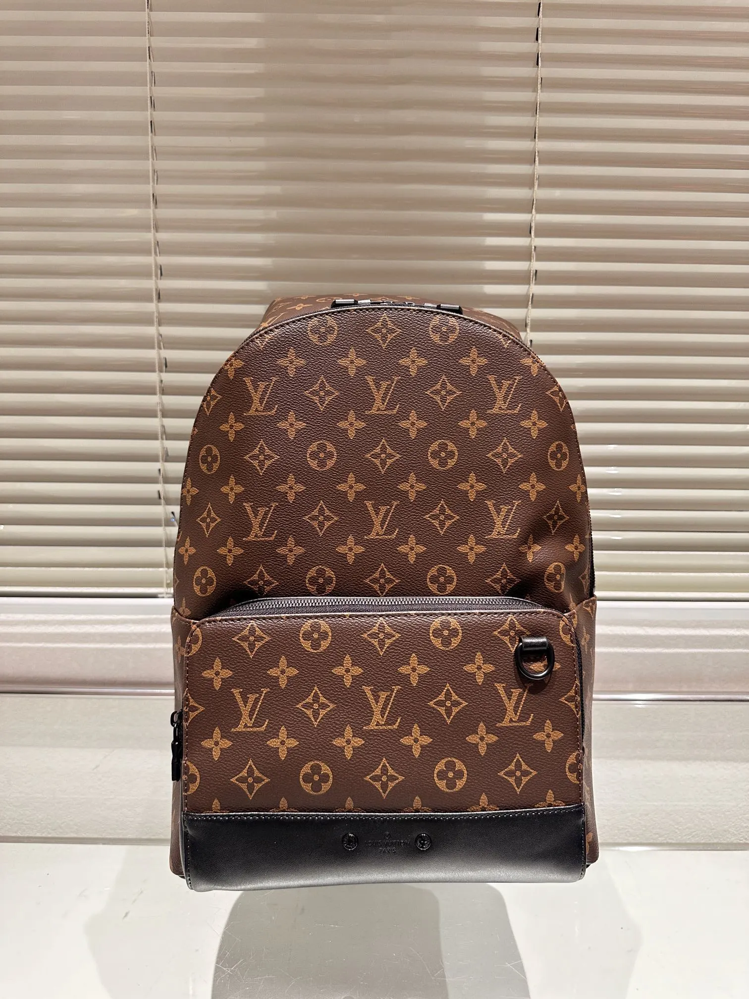 Louis Vuitton Bag — d8504cd8