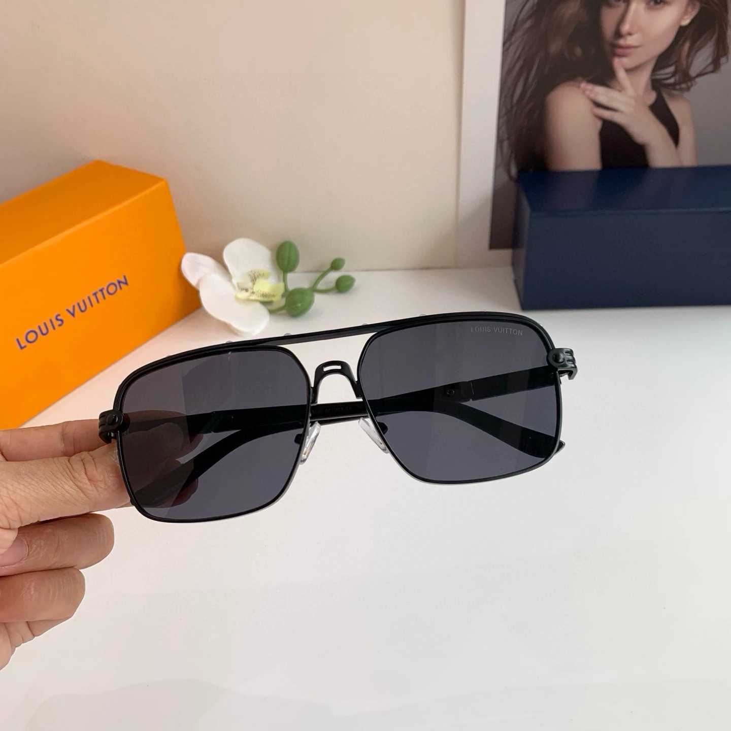 Louis Vuitton Eyewear — 56718865
