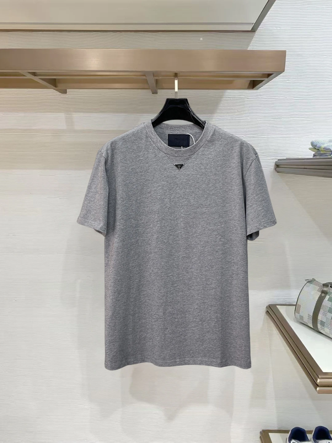 Prada T-Shirt — 6703883f